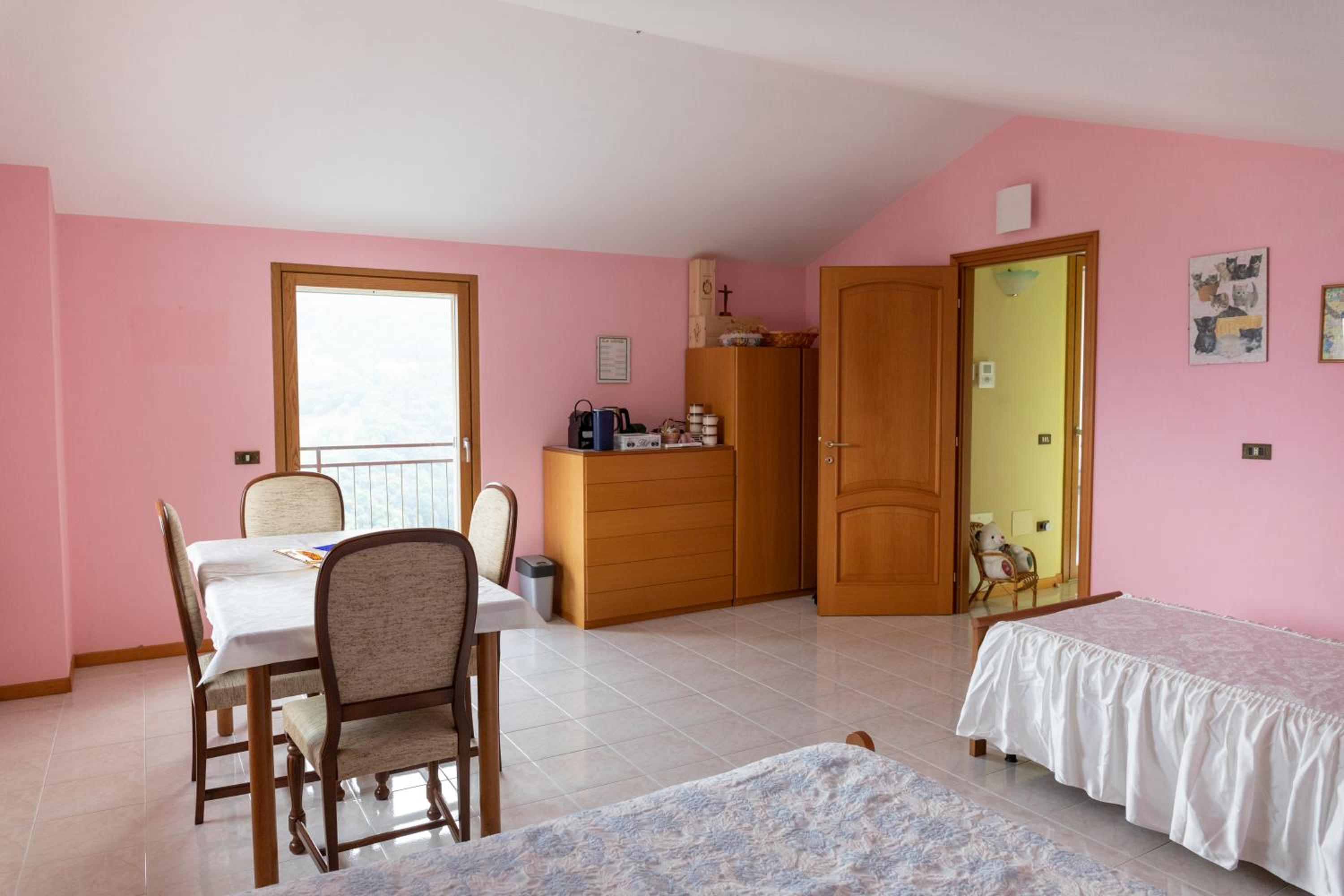 Twin Room with Lake View photo 1