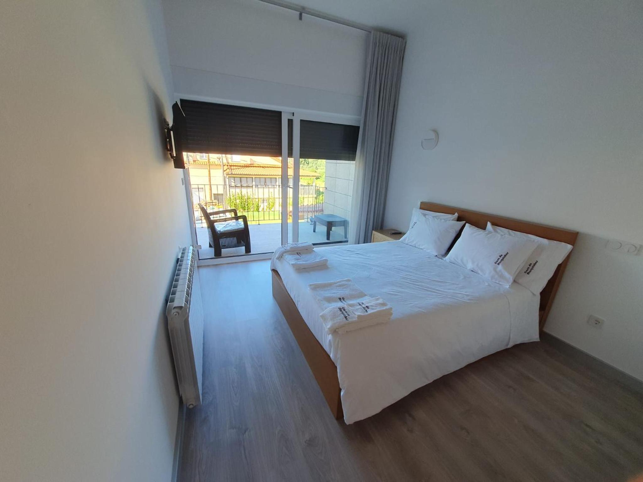 Triple Room with Private Bathroom photo 3