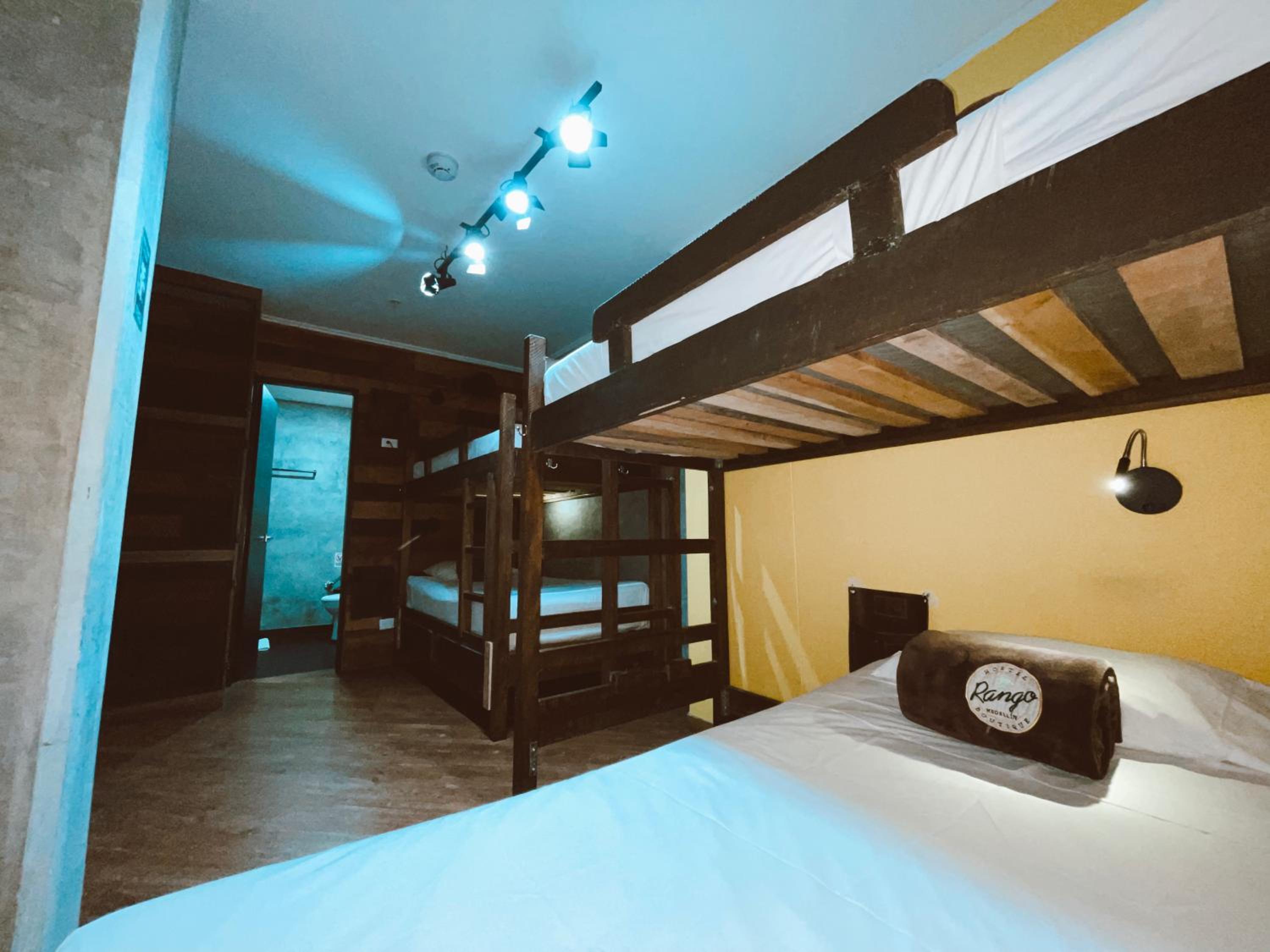 Bed in 4-Bed Mixed Dormitory Room photo 1