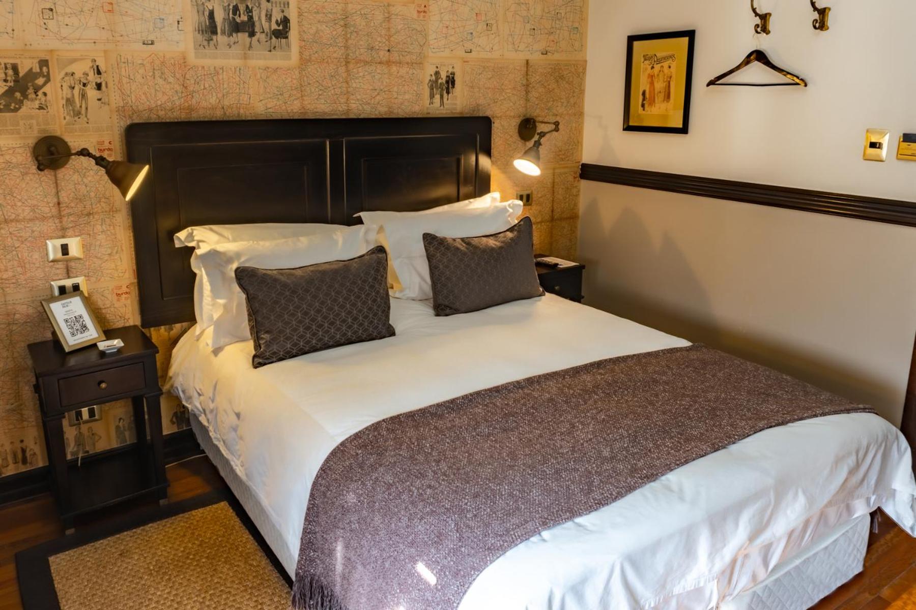 Standard Queen Room photo 3