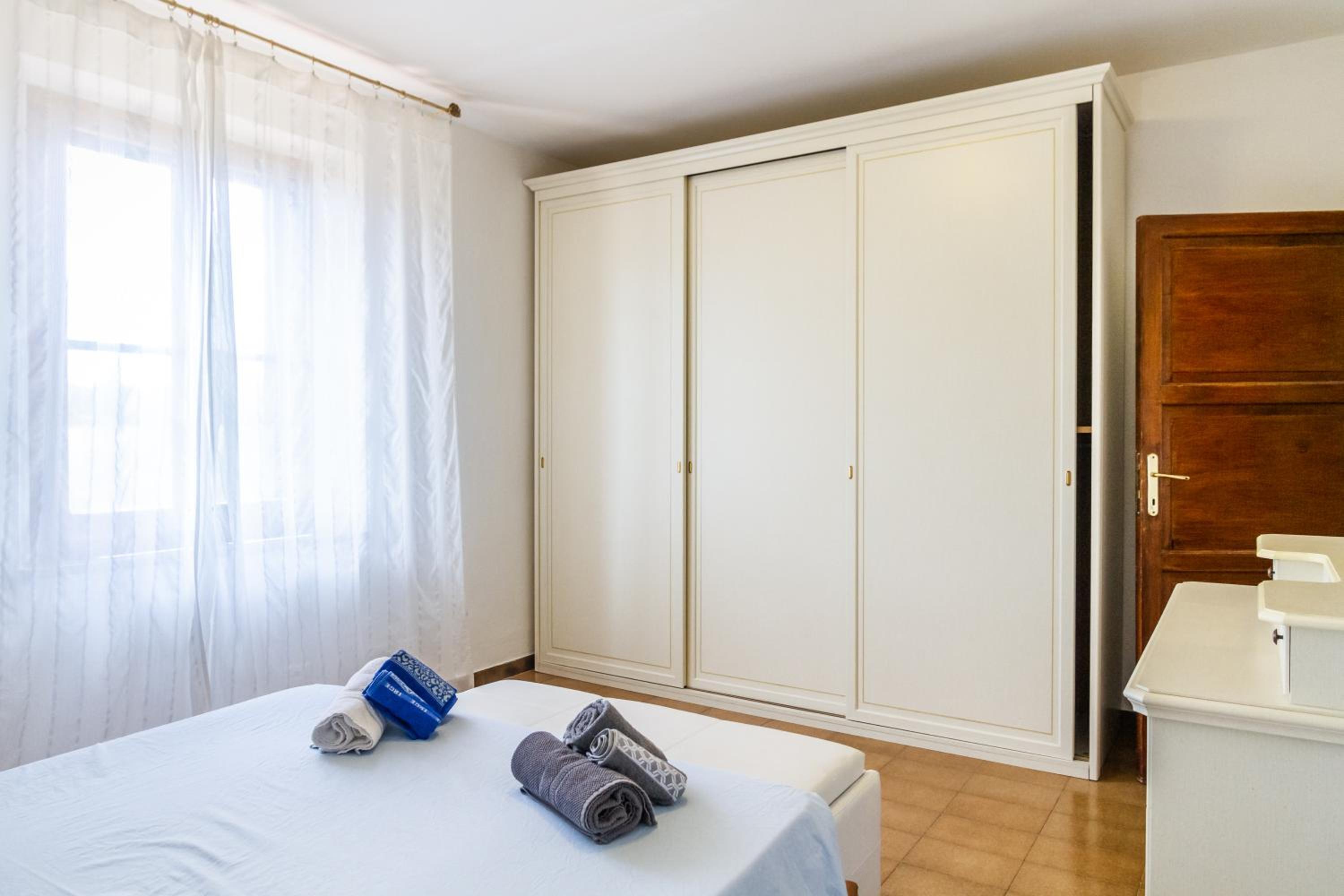 One-Bedroom Apartment (4 Adults) photo 1