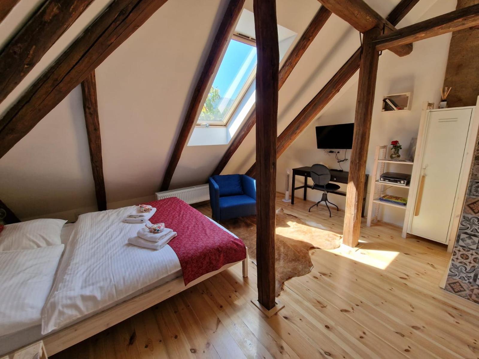 Double Or Twin Room photo 3