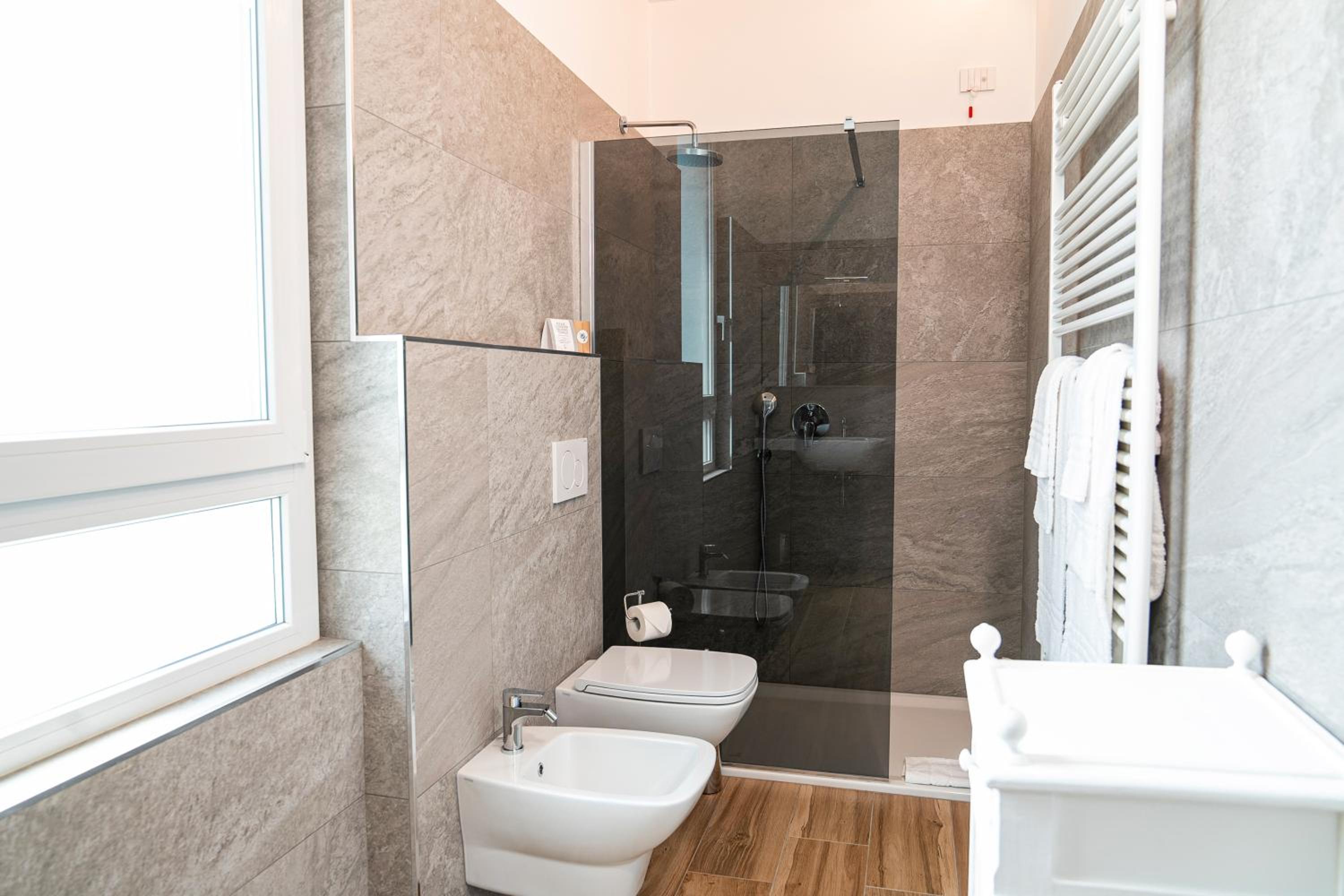 Superior Double Room - Photo 3