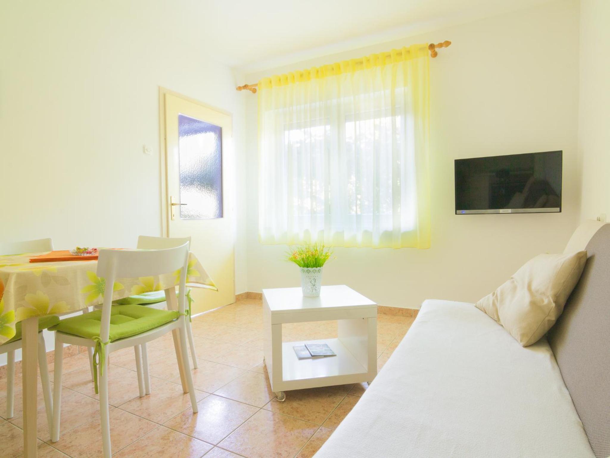 Apartment with Garden View