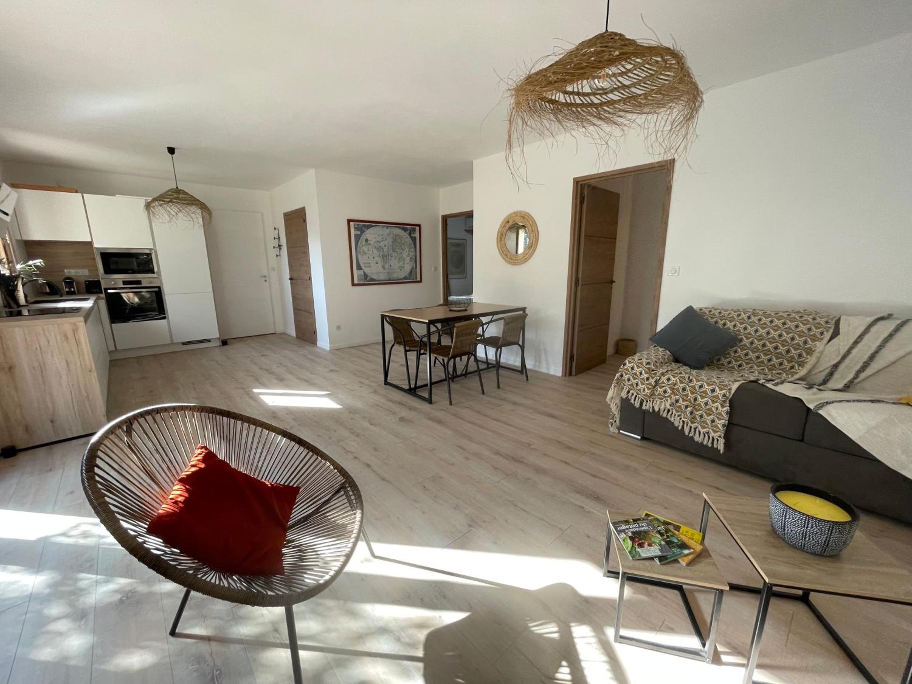 Two-Bedroom House photo 2