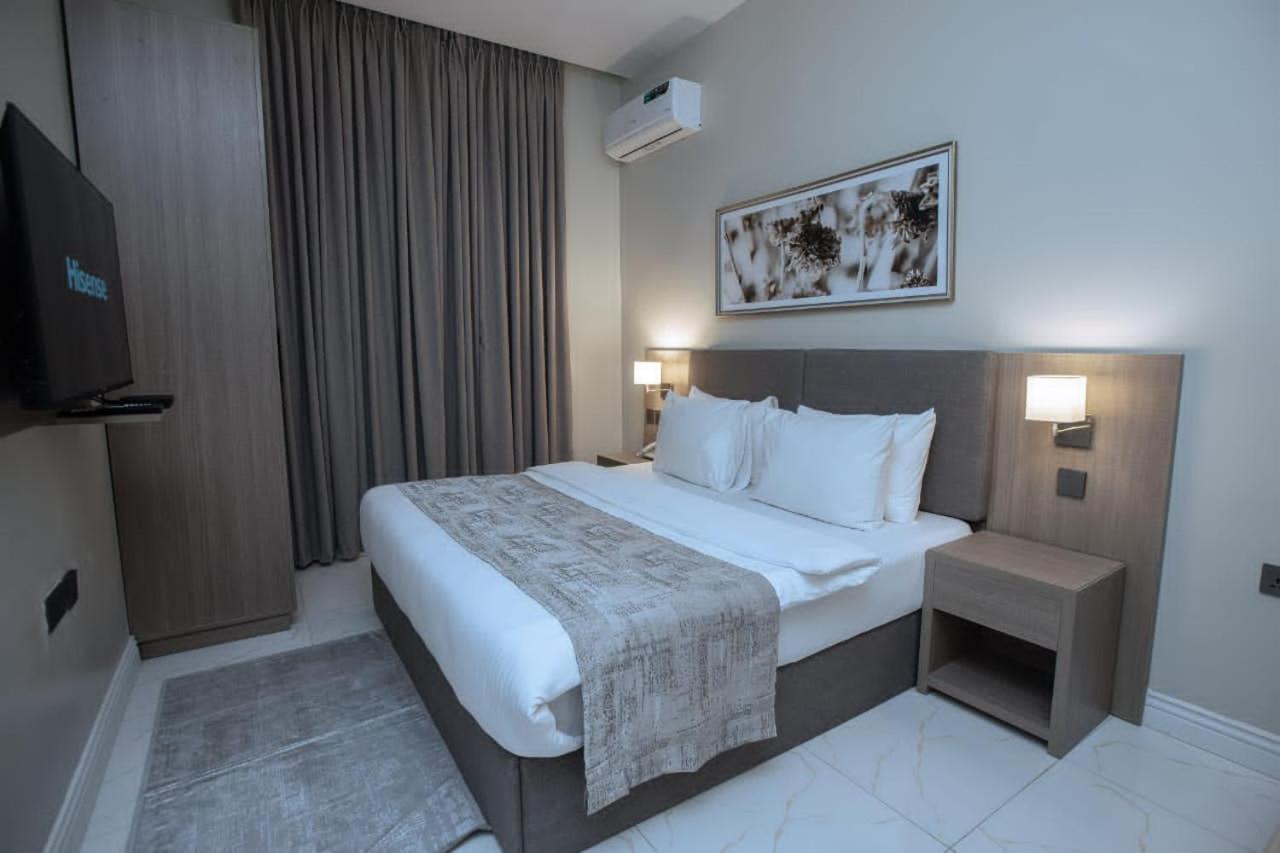 Standard Double Room - Photo 17
