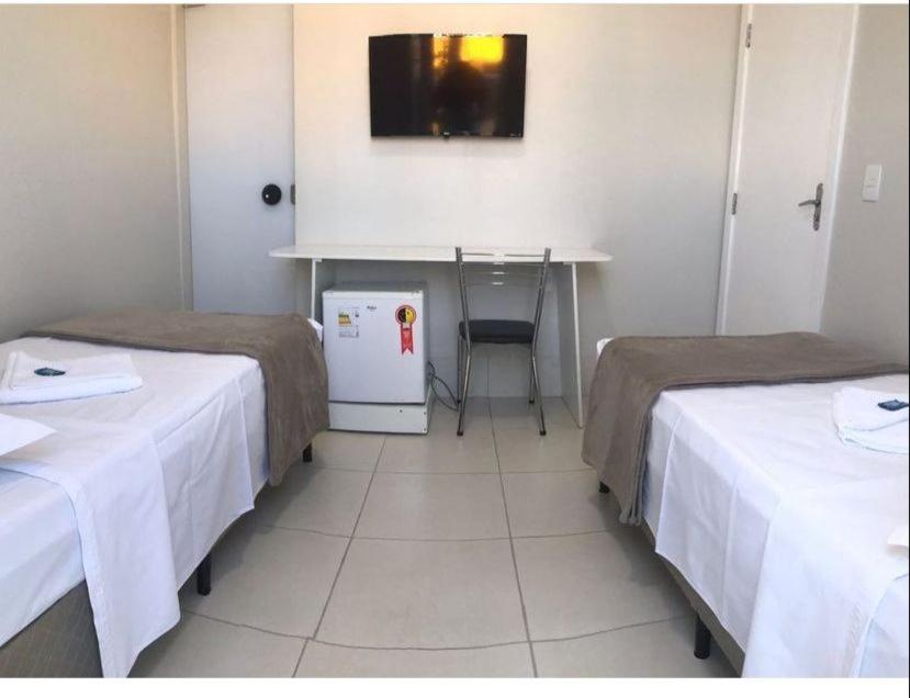 Large Twin Room photo 2
