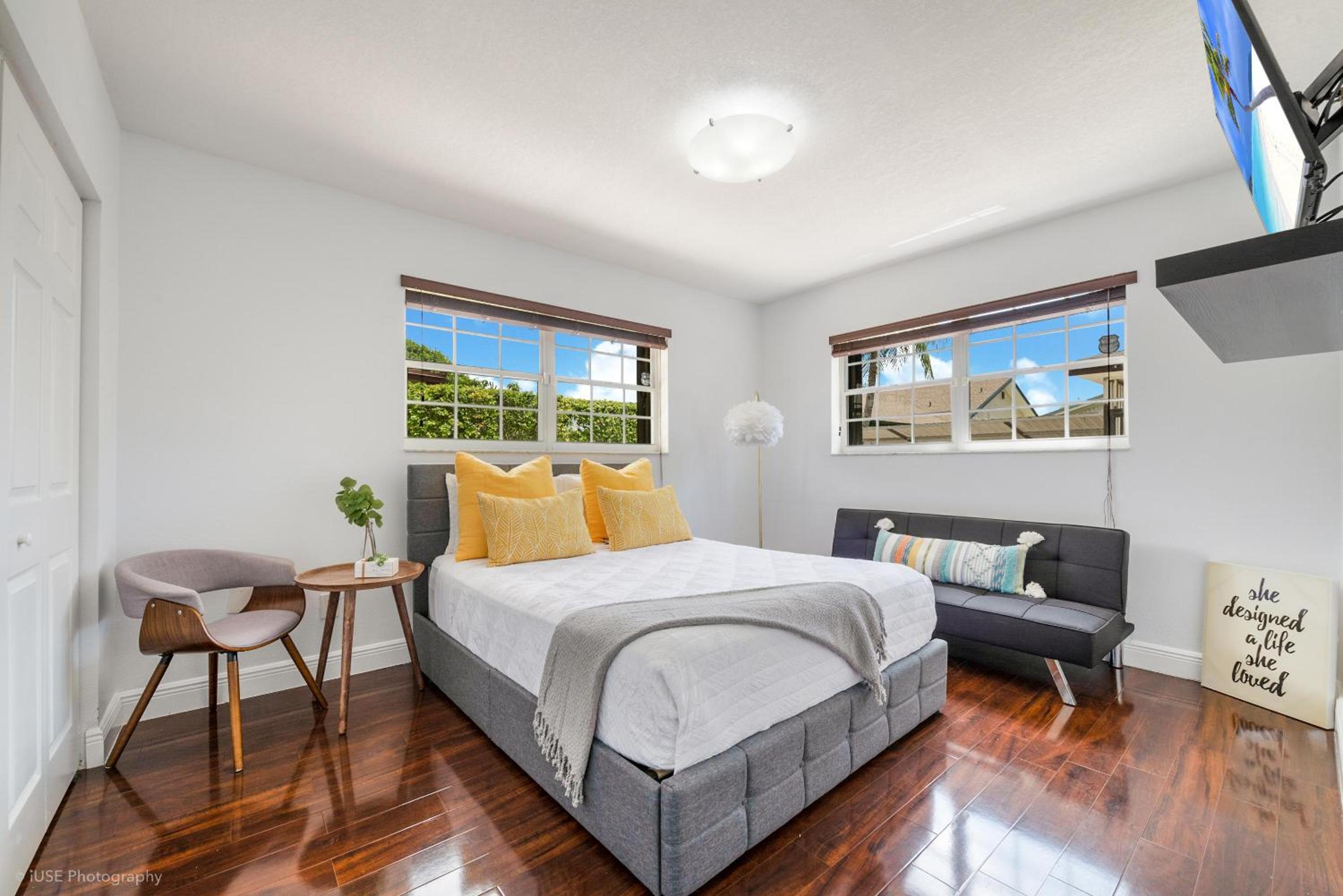Four-Bedroom House photo 3