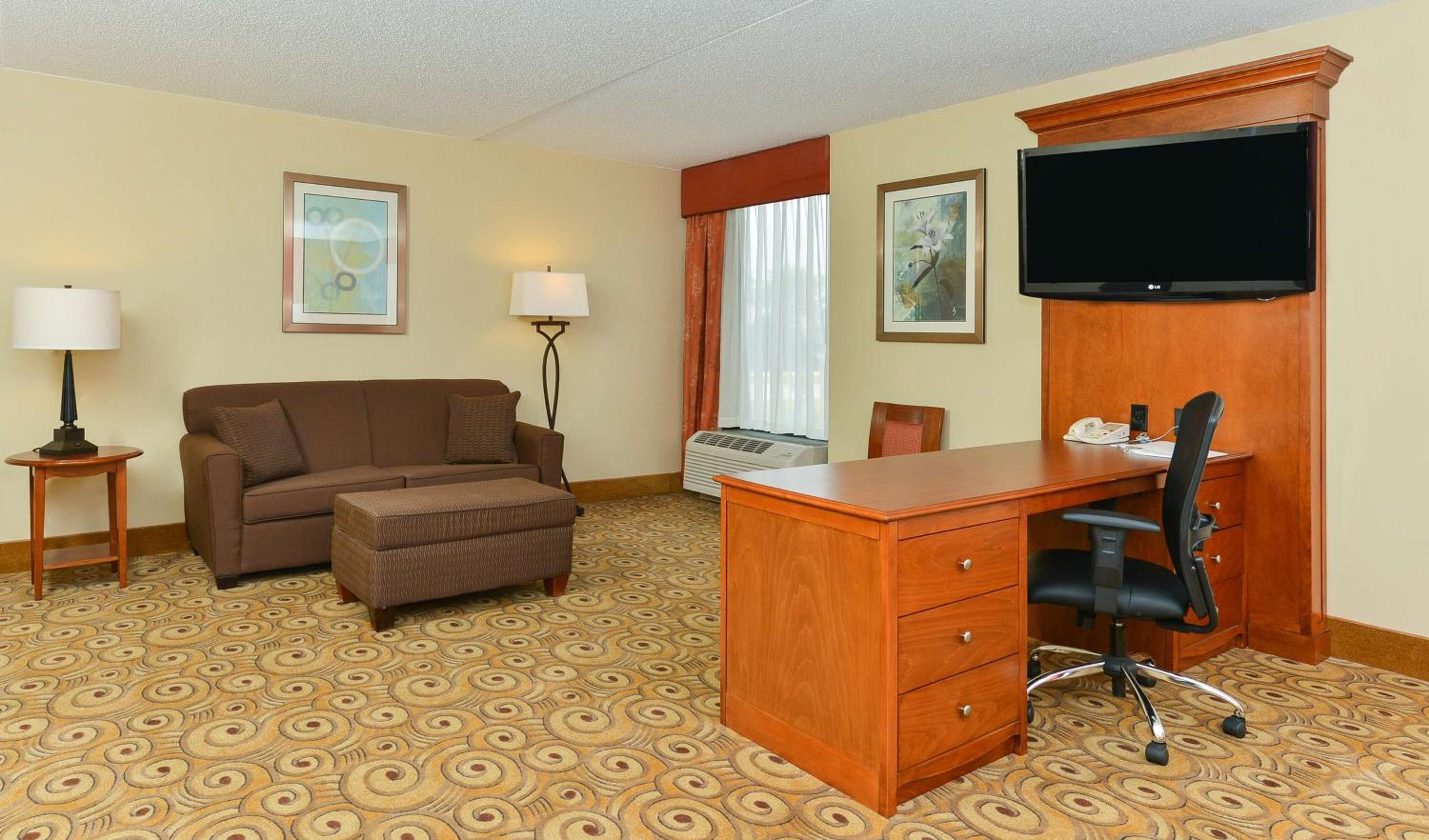 Executive King Room - Non-Smoking - Photo 3