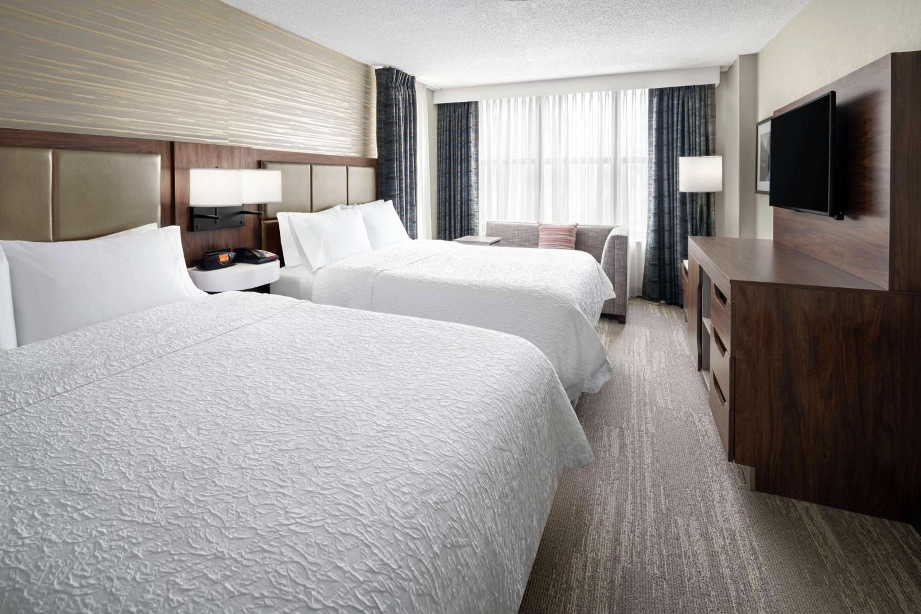 Room with Two Queen Beds - Non-Smoking