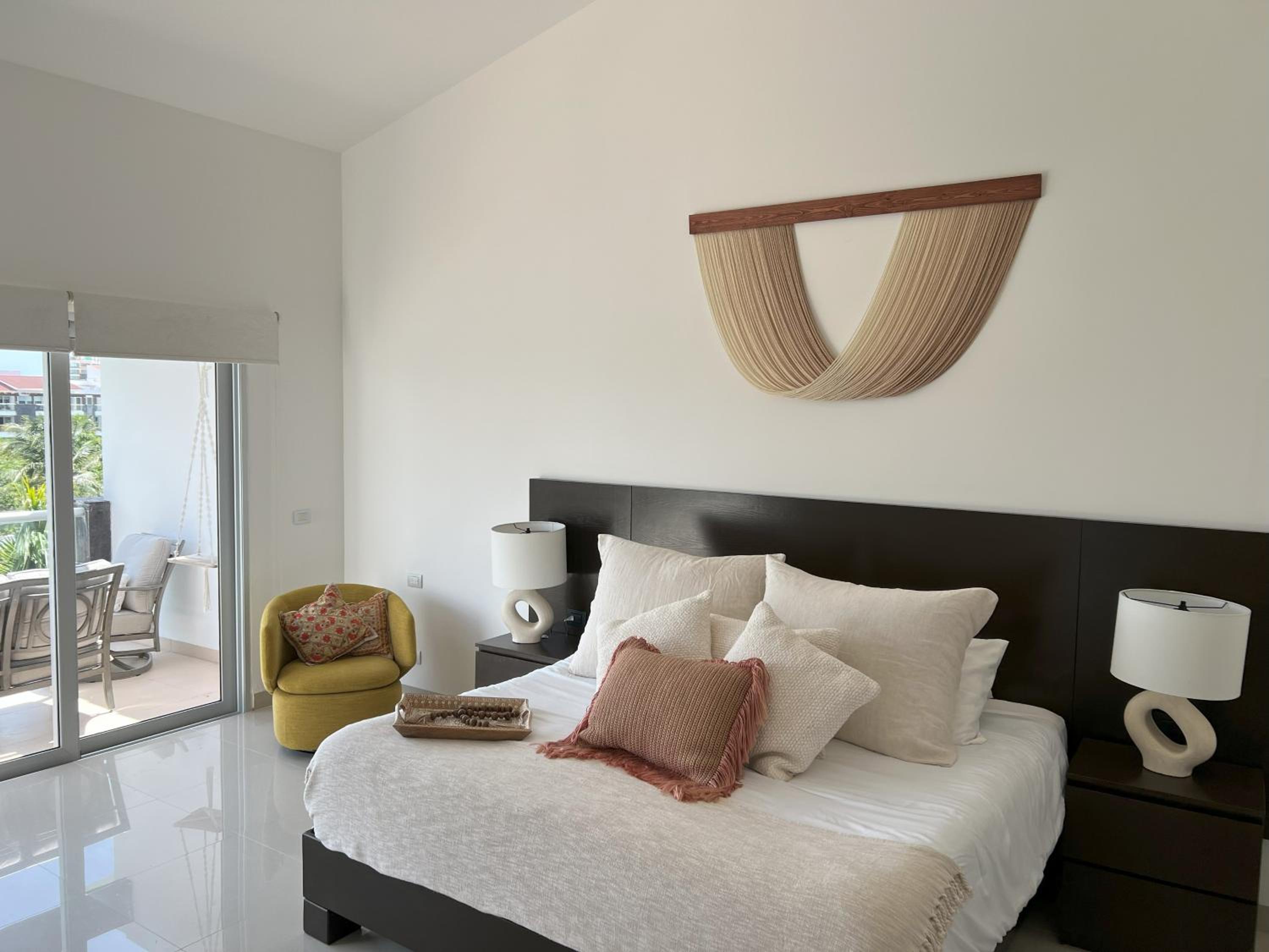 Two-Bedroom Apartment - Photo 16