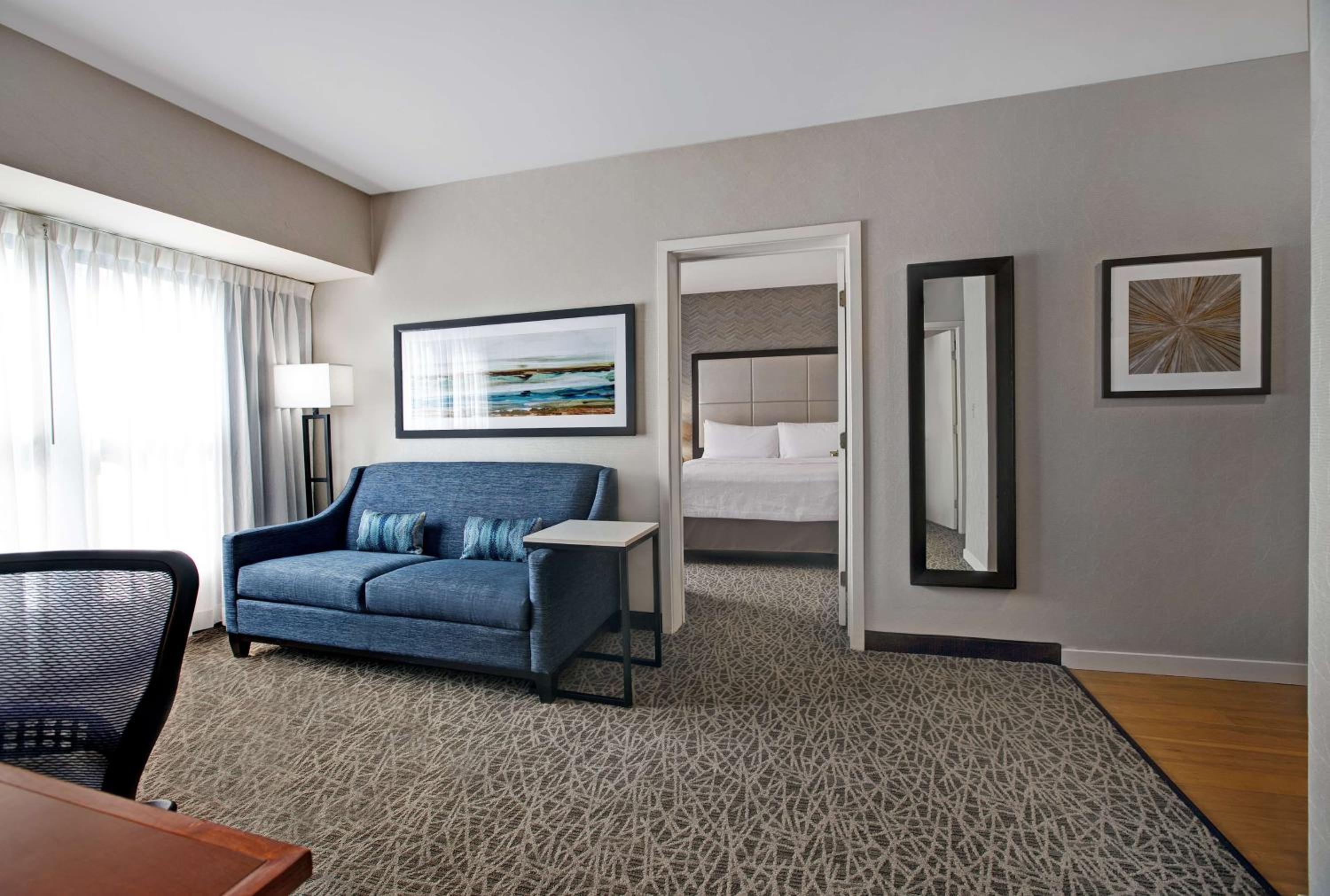 Two-Bedroom Suite - Non-Smoking photo 3