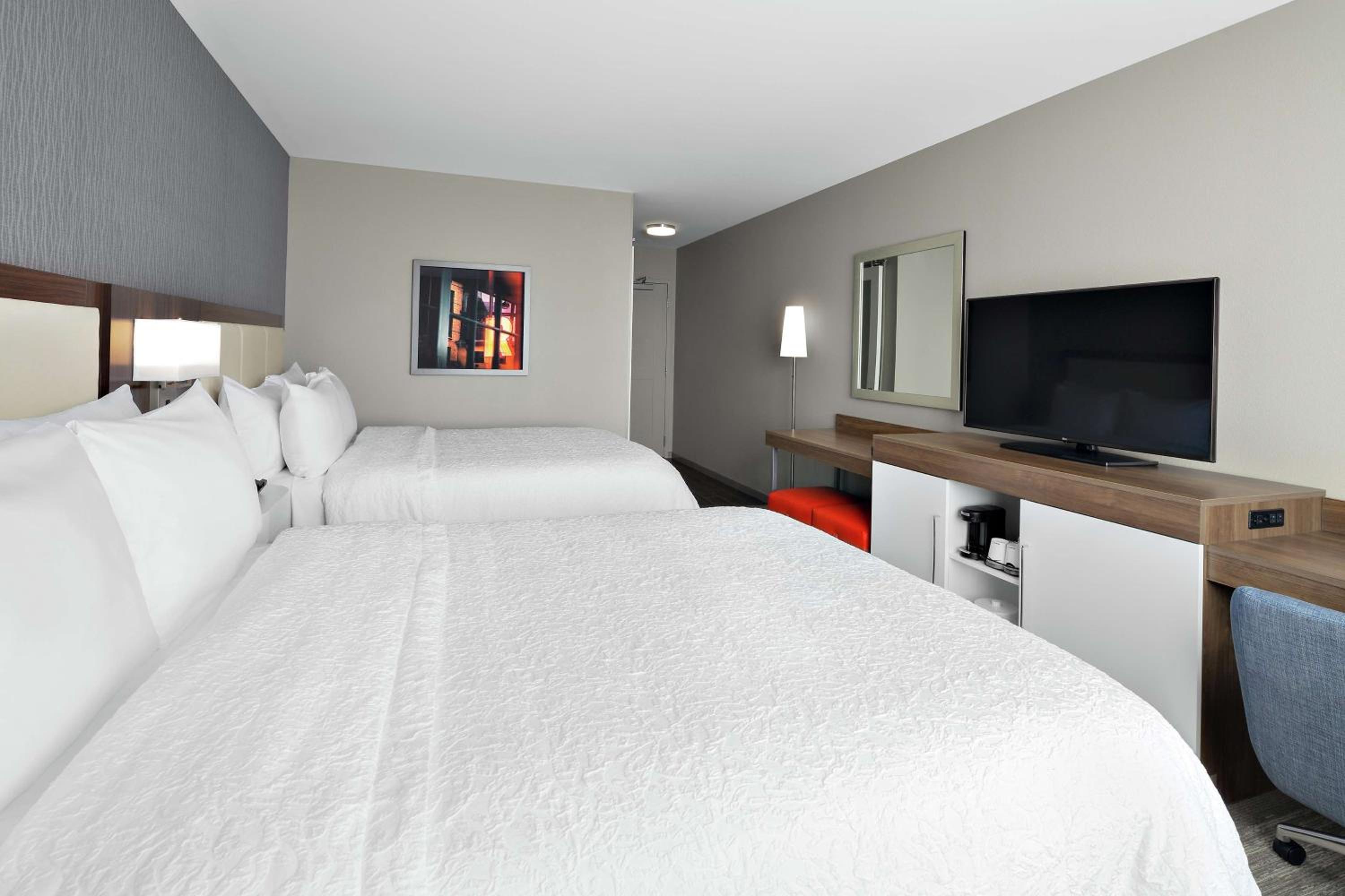 King Room - Hearing Accessible/Non-Smoking