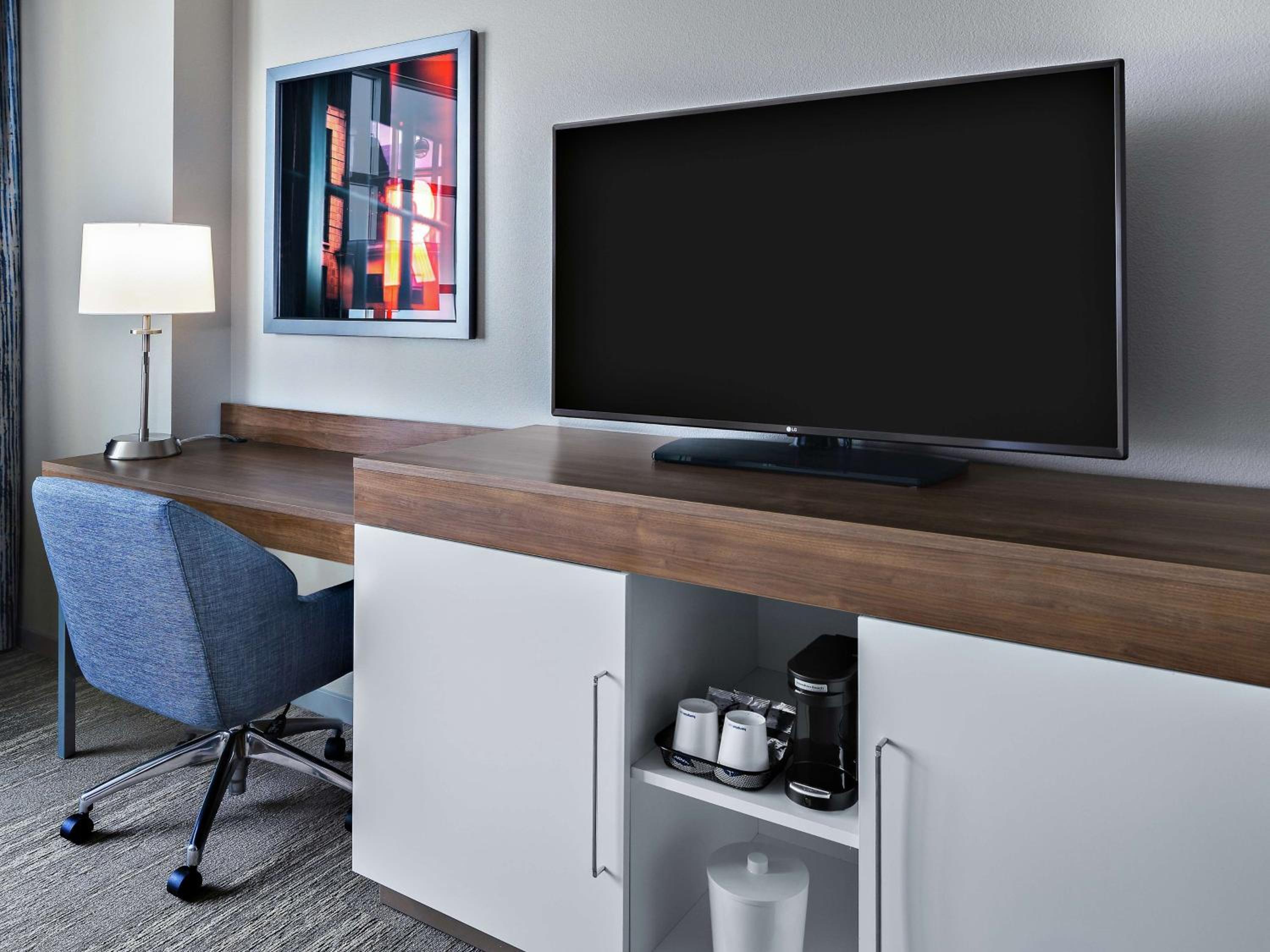 King Room - Hearing Accessible/Non-Smoking
