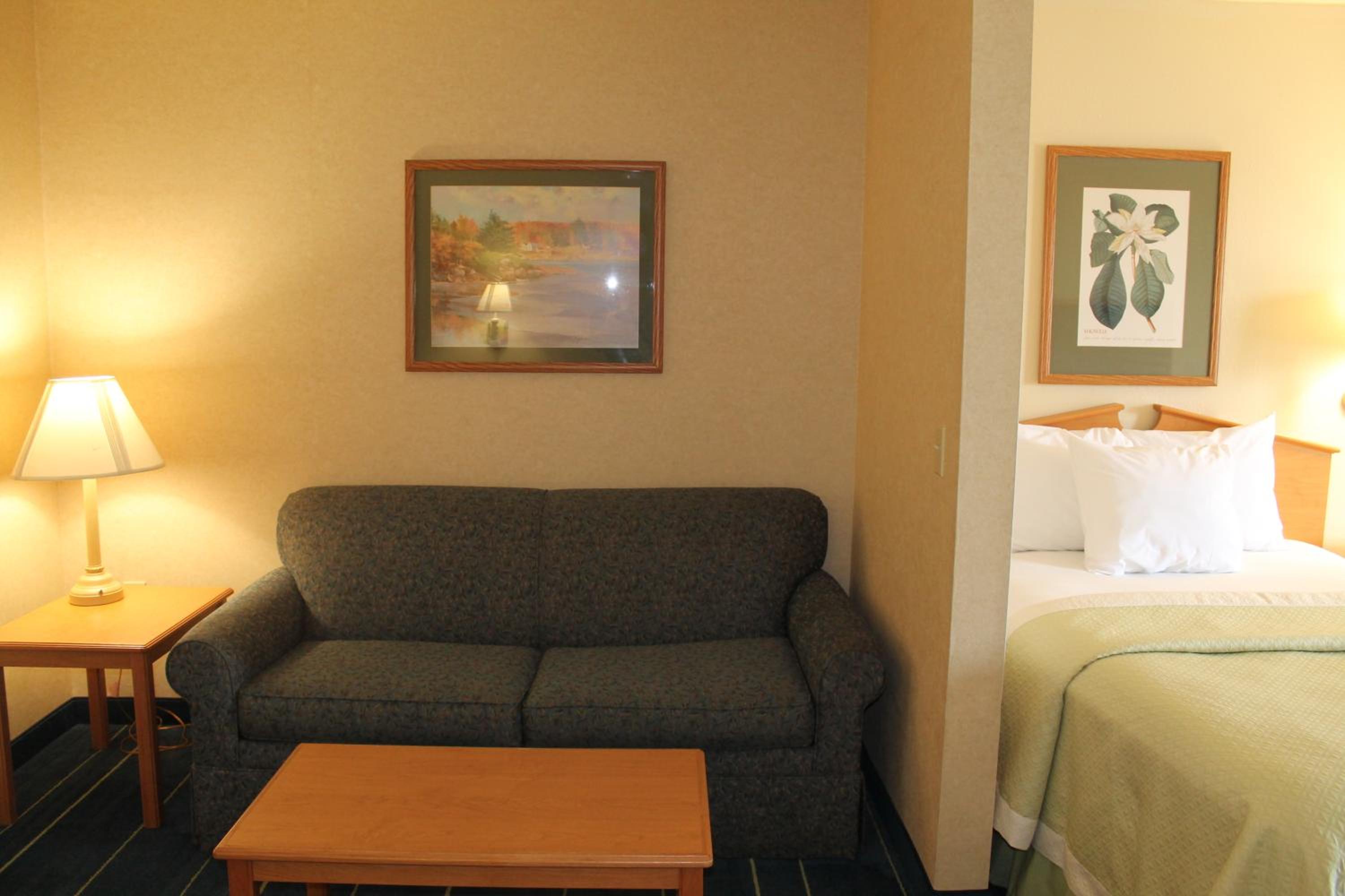 Studio Suite with Two Double Beds - Smoking - Photo 2