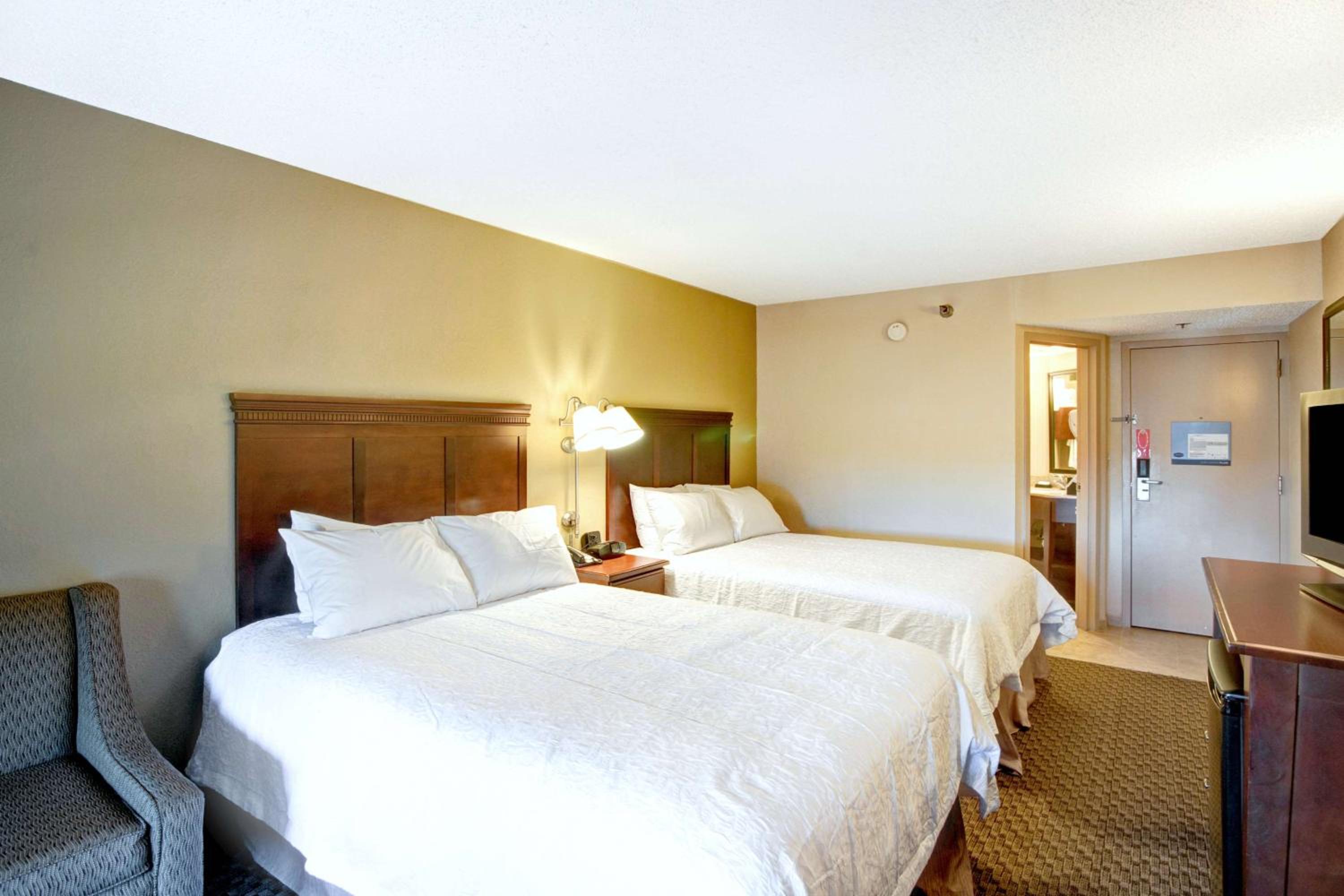 Deluxe Double Room with Two Double Beds photo 1