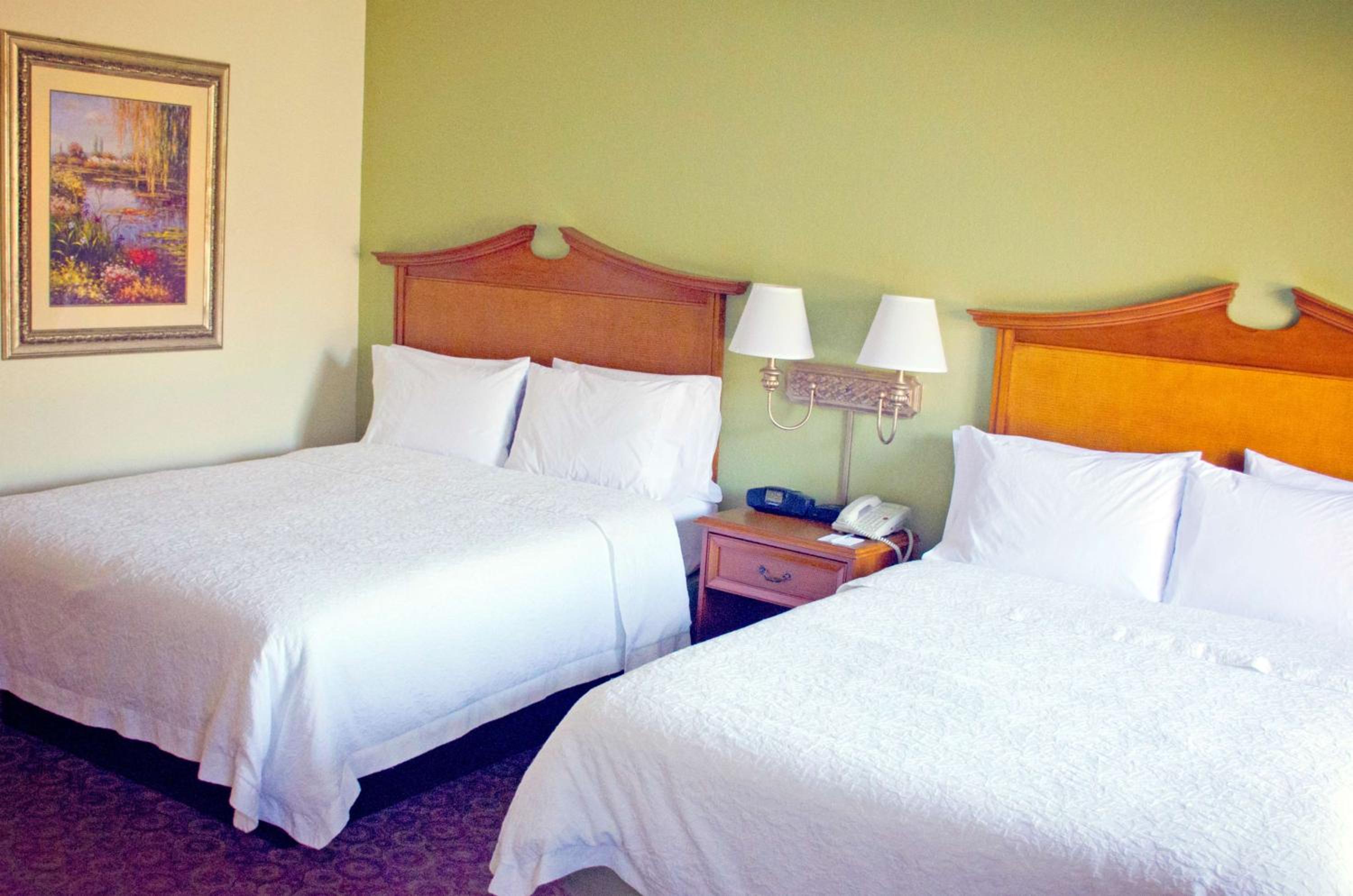 Room with Two Queen Beds - Non-Smoking - Photo 1