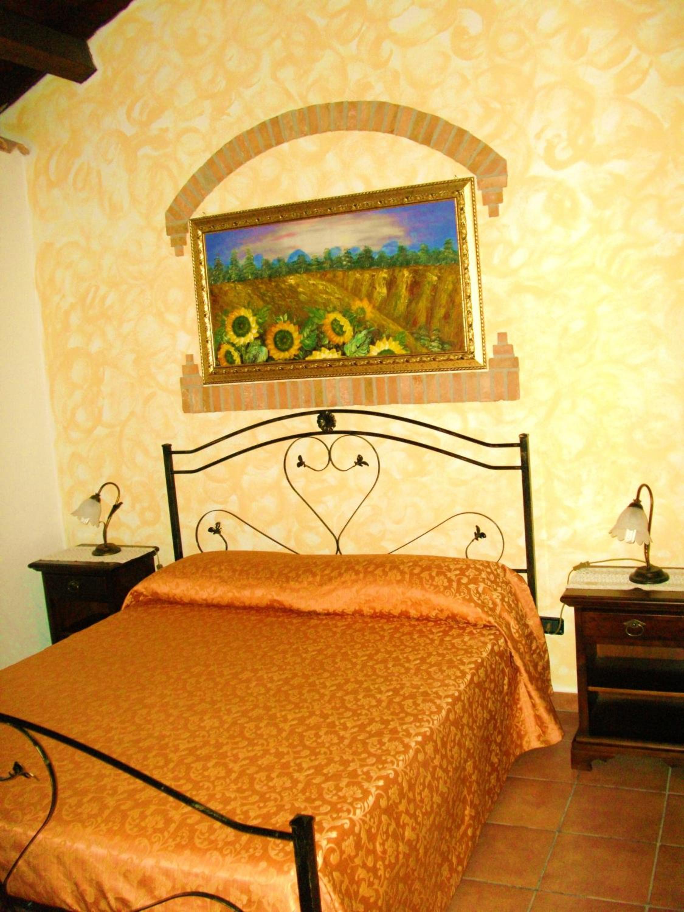 Double Room - Photo 13