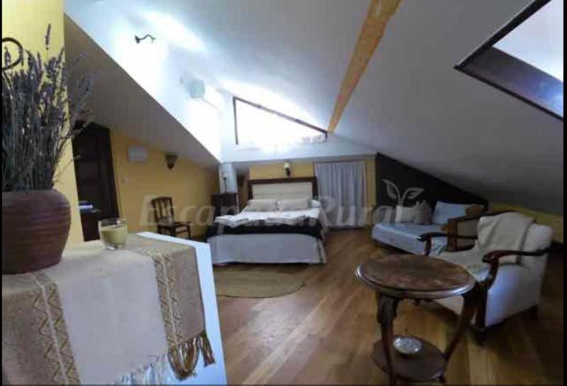 Casa de cinco habitaciones