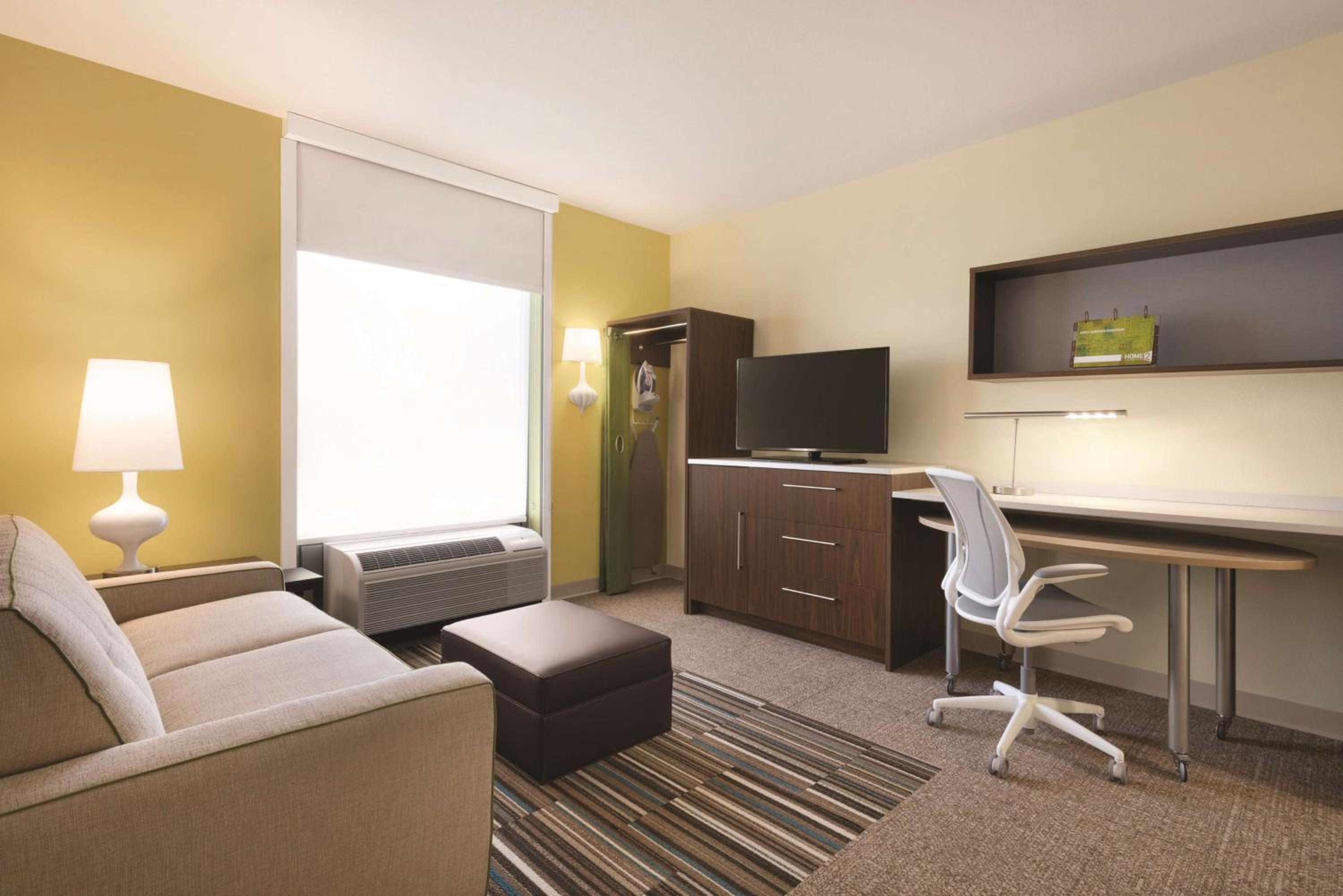 One-Bedroom King Suite - Non-Smoking - Photo 3