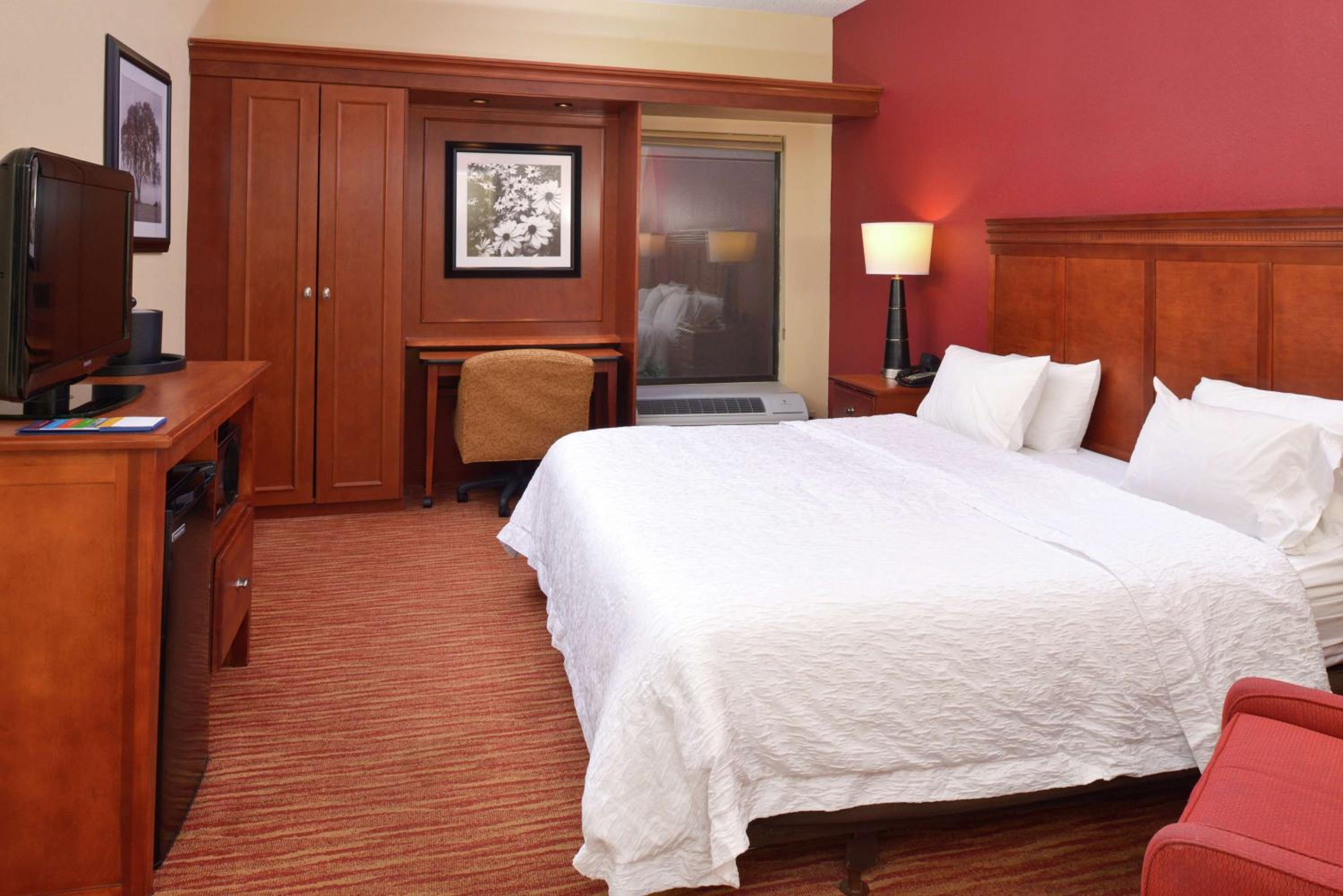 King Room - Mobility Access/Non-Smoking - Photo 5