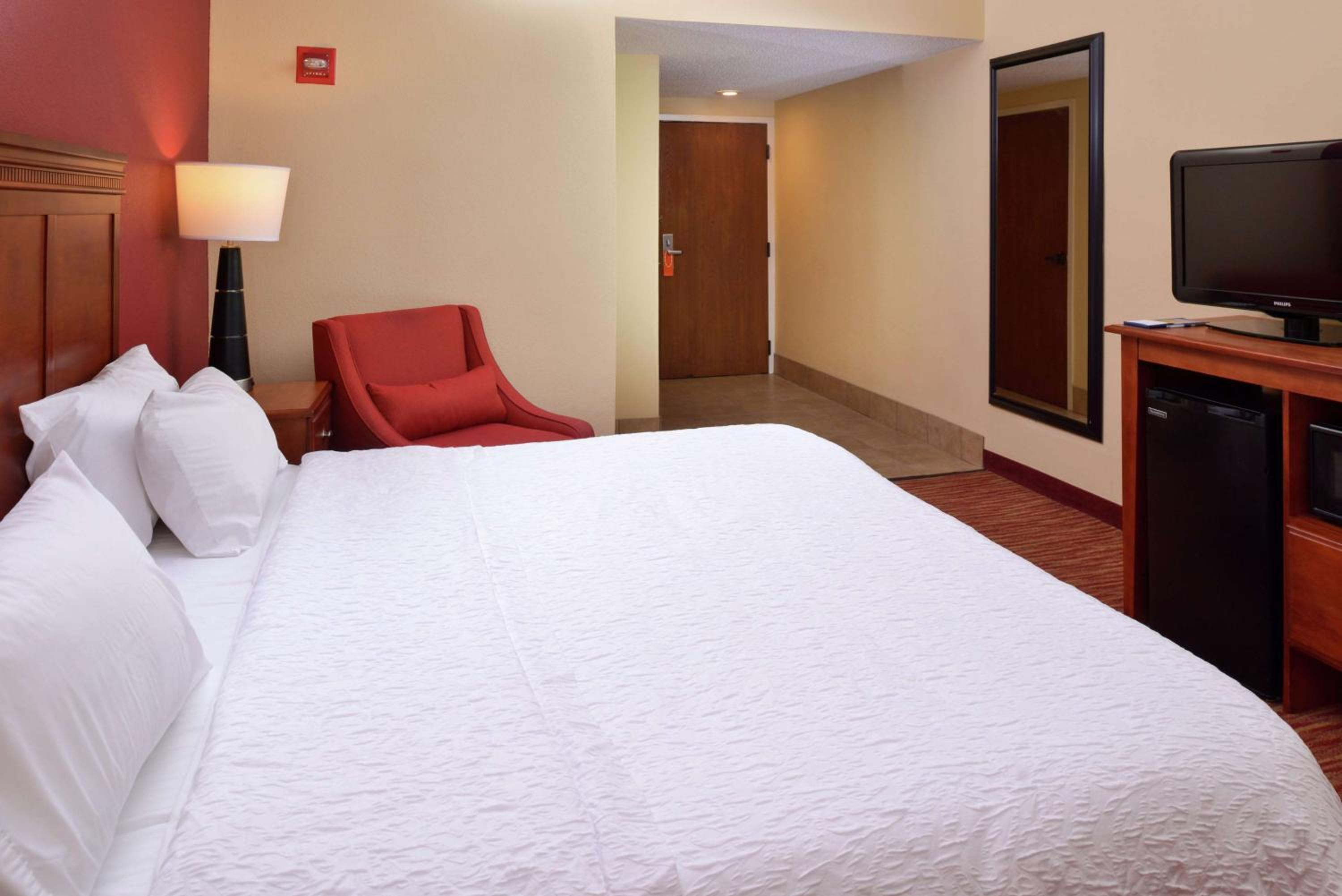 King Room - Mobility Access/Non-Smoking - Photo 4