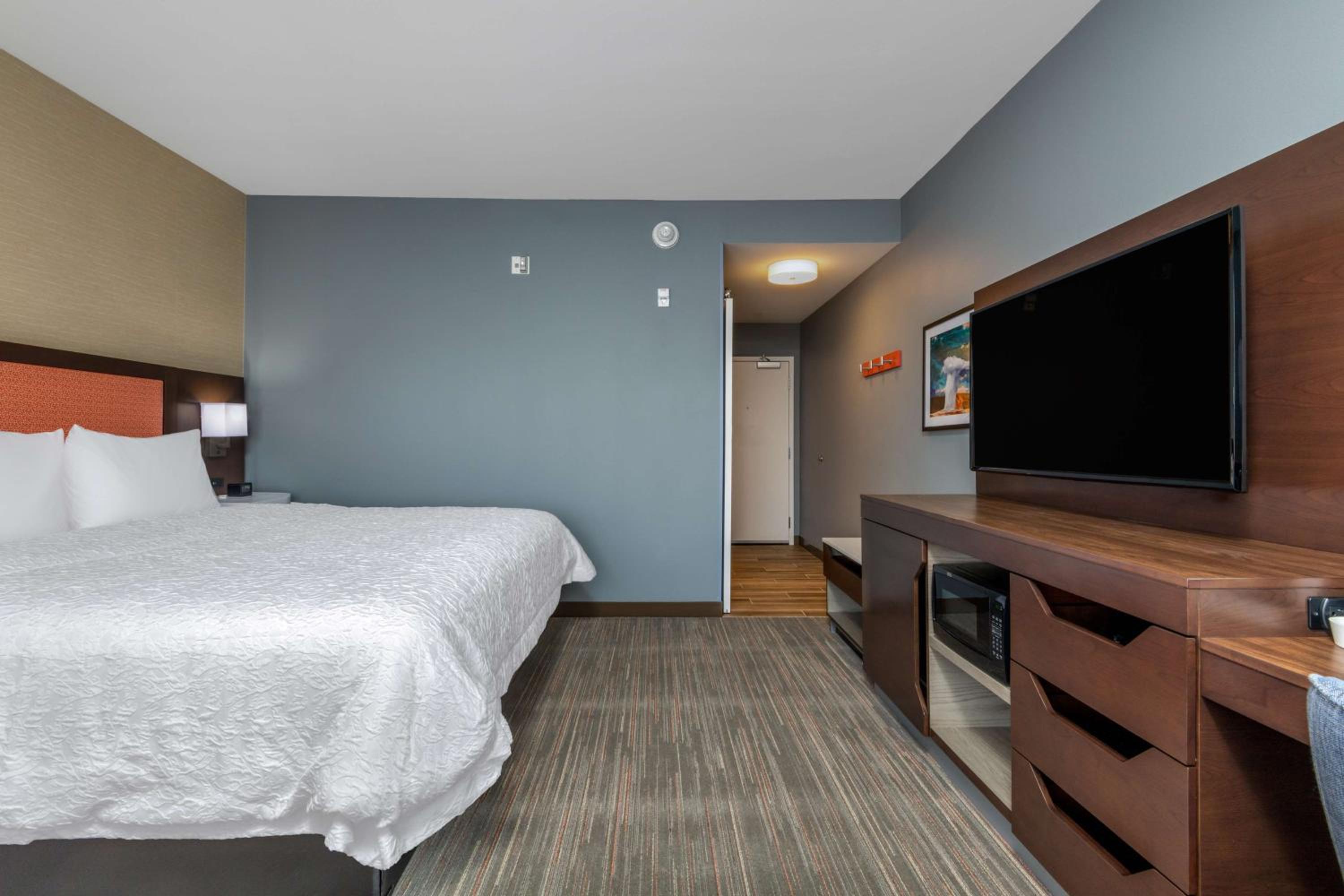 King Room - Hearing Access/Non-Smoking - Photo 3