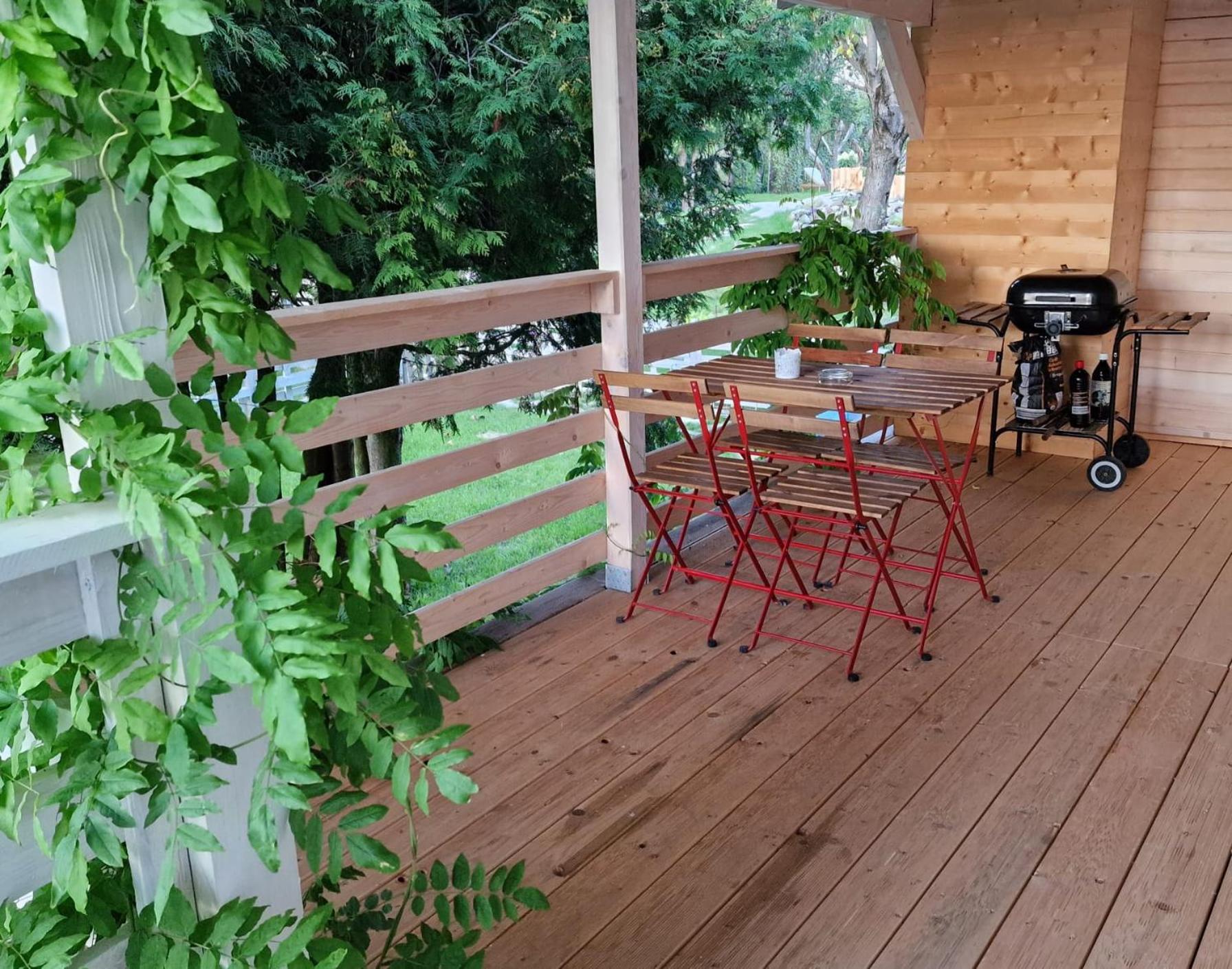 Family Room With Terrace photo 2