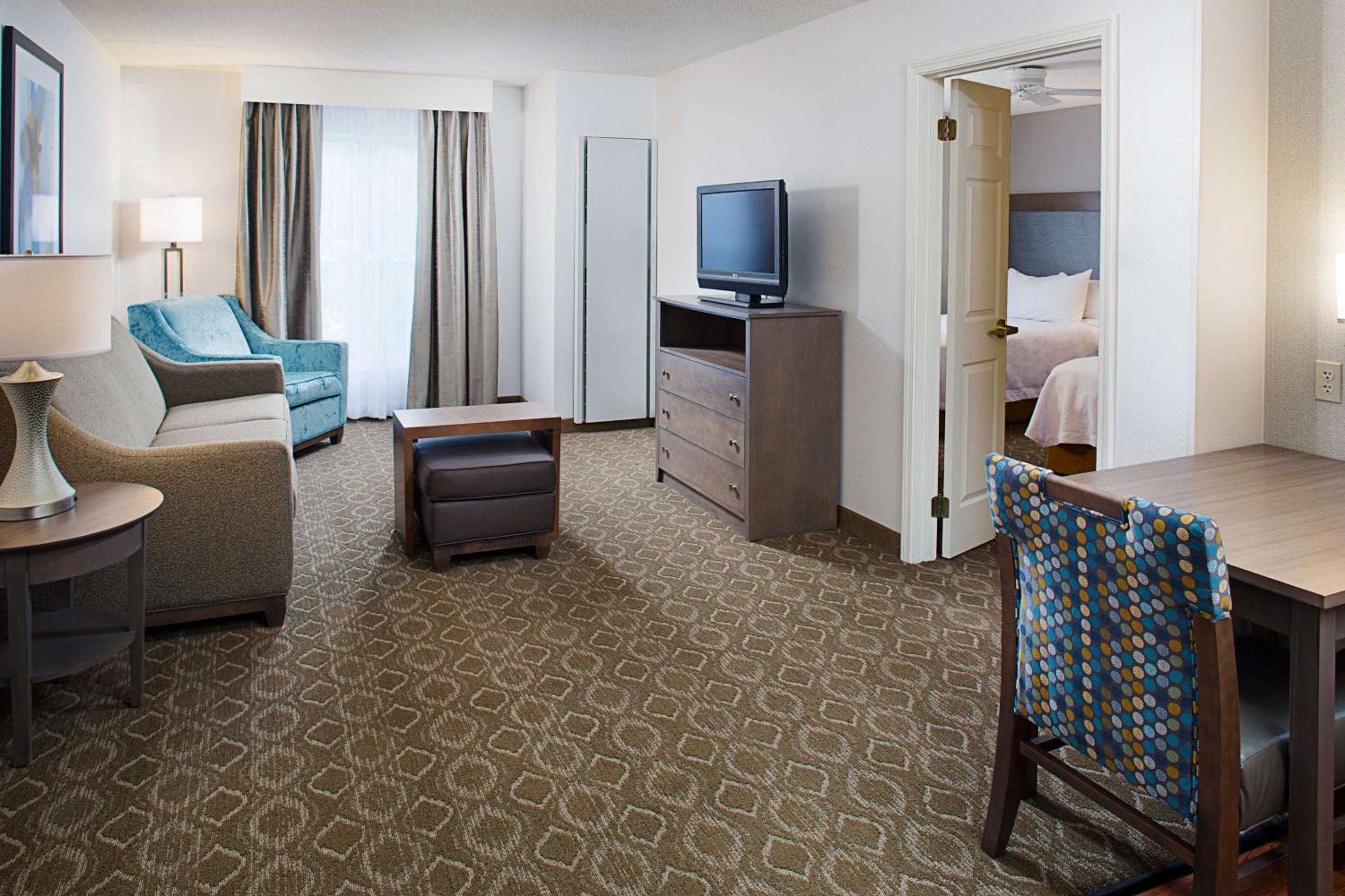One-Bedroom Suite with Two Double Beds - Non-Smoking photo 1