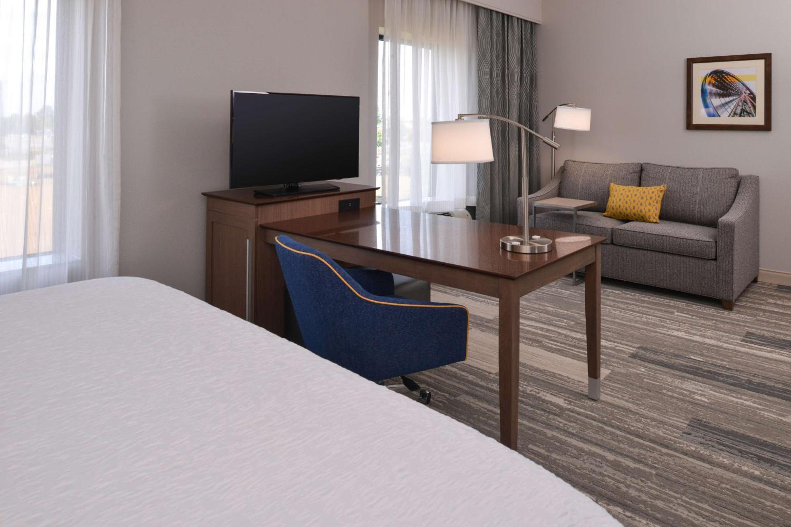 King Studio Suite - Non-Smoking - Photo 1