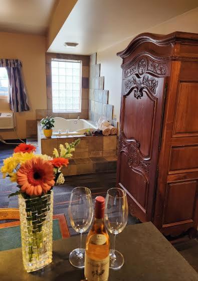 King Room with Spa Bath