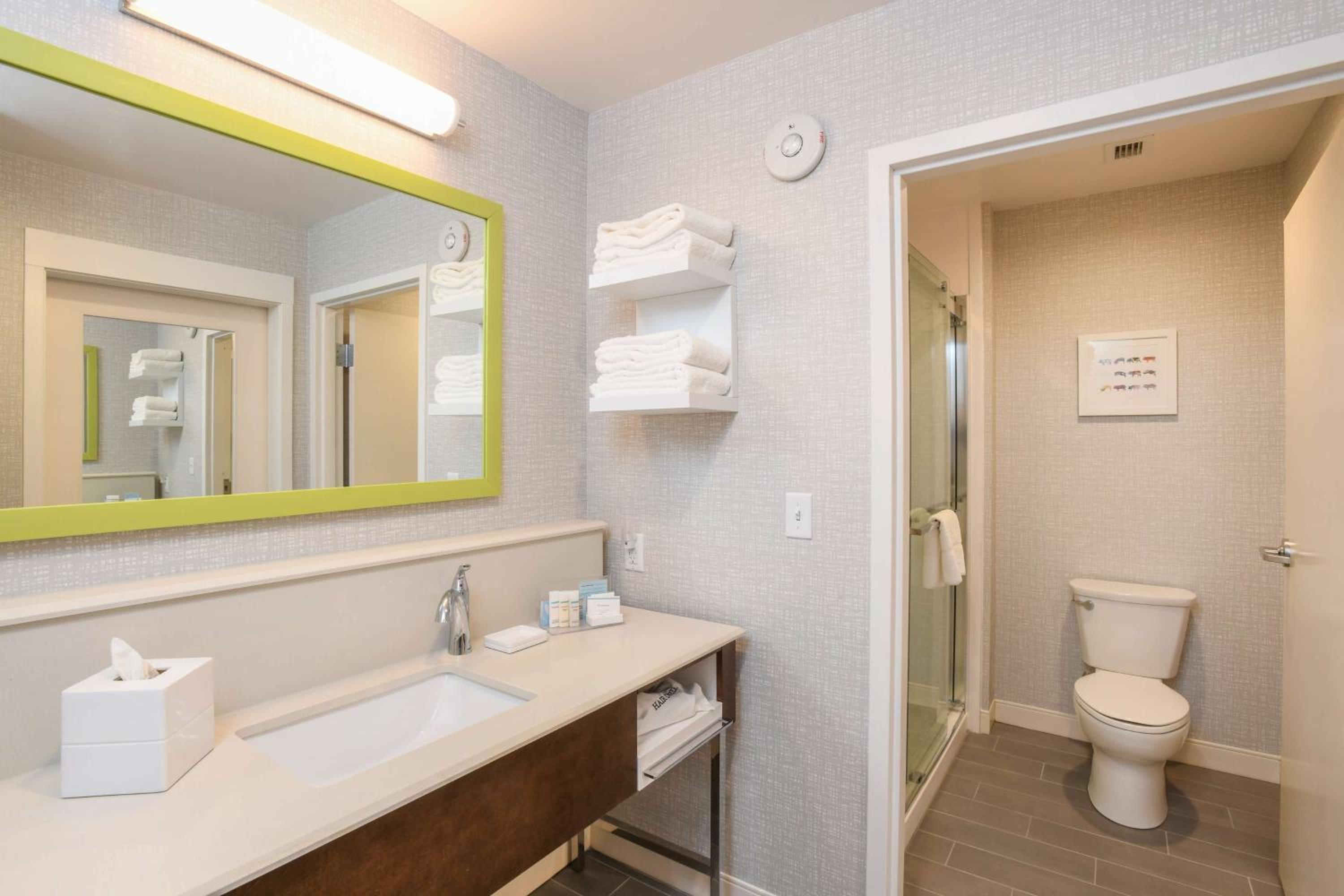 King Studio Suite - Hearing Access/Non-Smoking - Photo 4