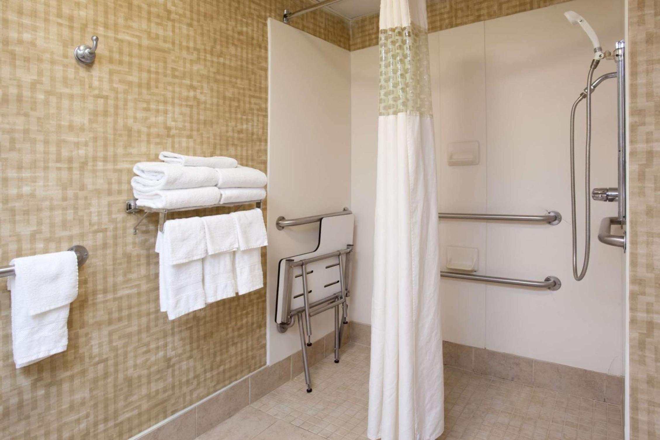 King Room - Mobility Access/Non-Smoking - Photo 2