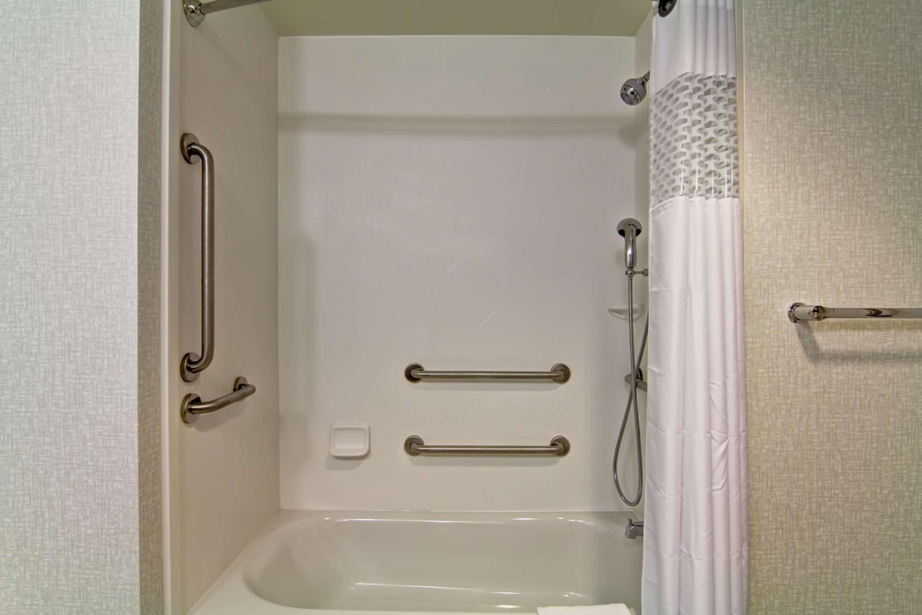 King Room - Mobility Access/Non-Smoking photo 3