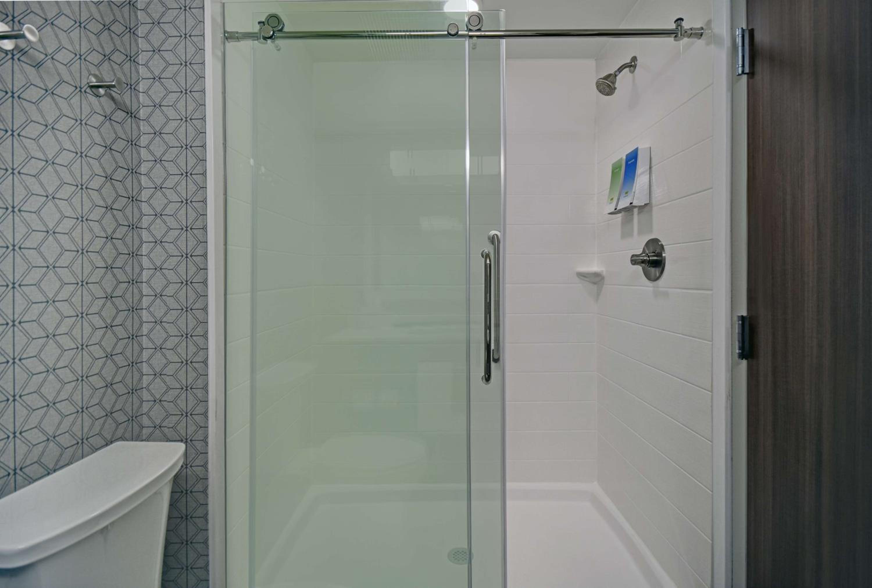 King Studio Suite - Non-Smoking - Photo 7