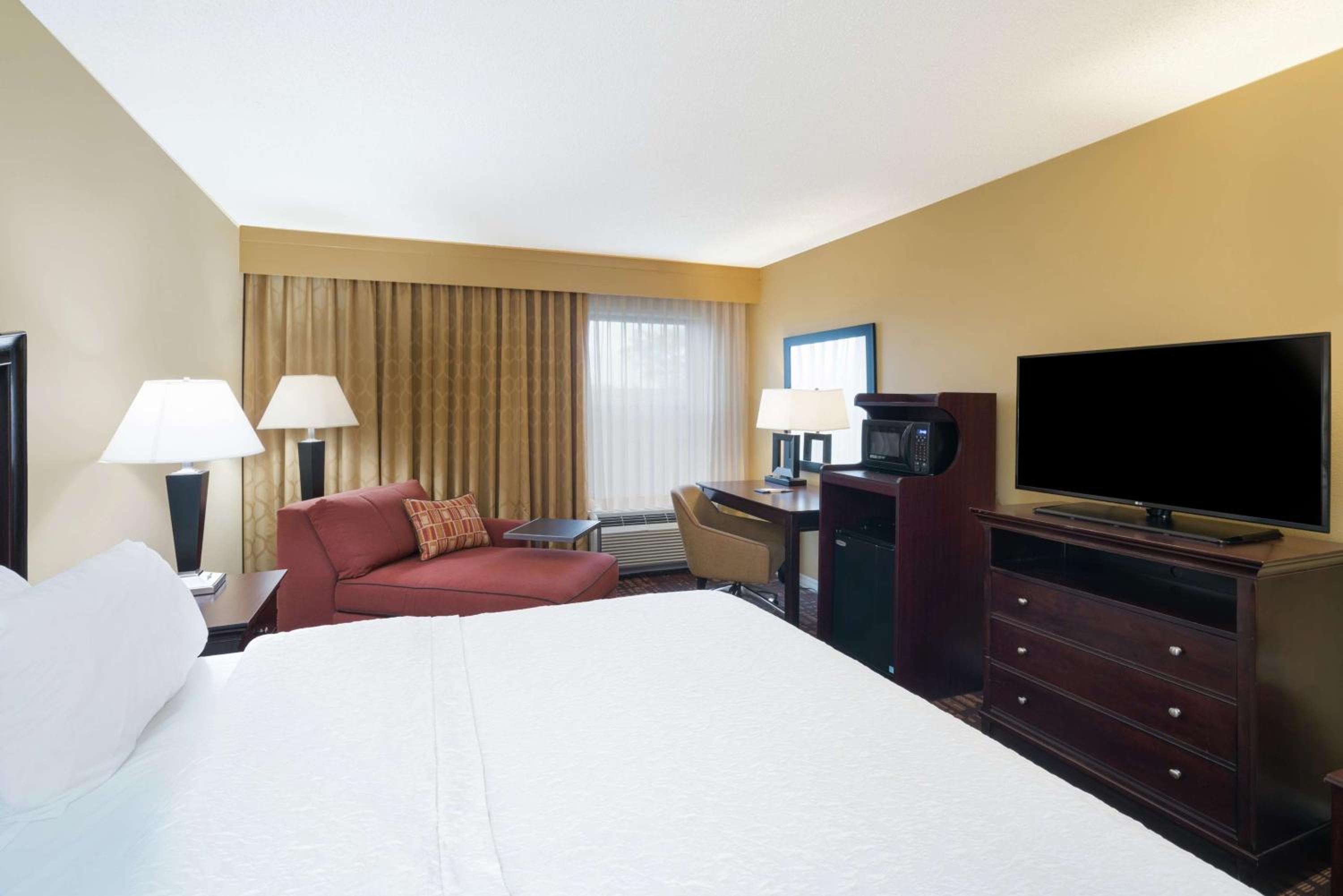 King Room - Hearing Access/Non-Smoking - Photo 1