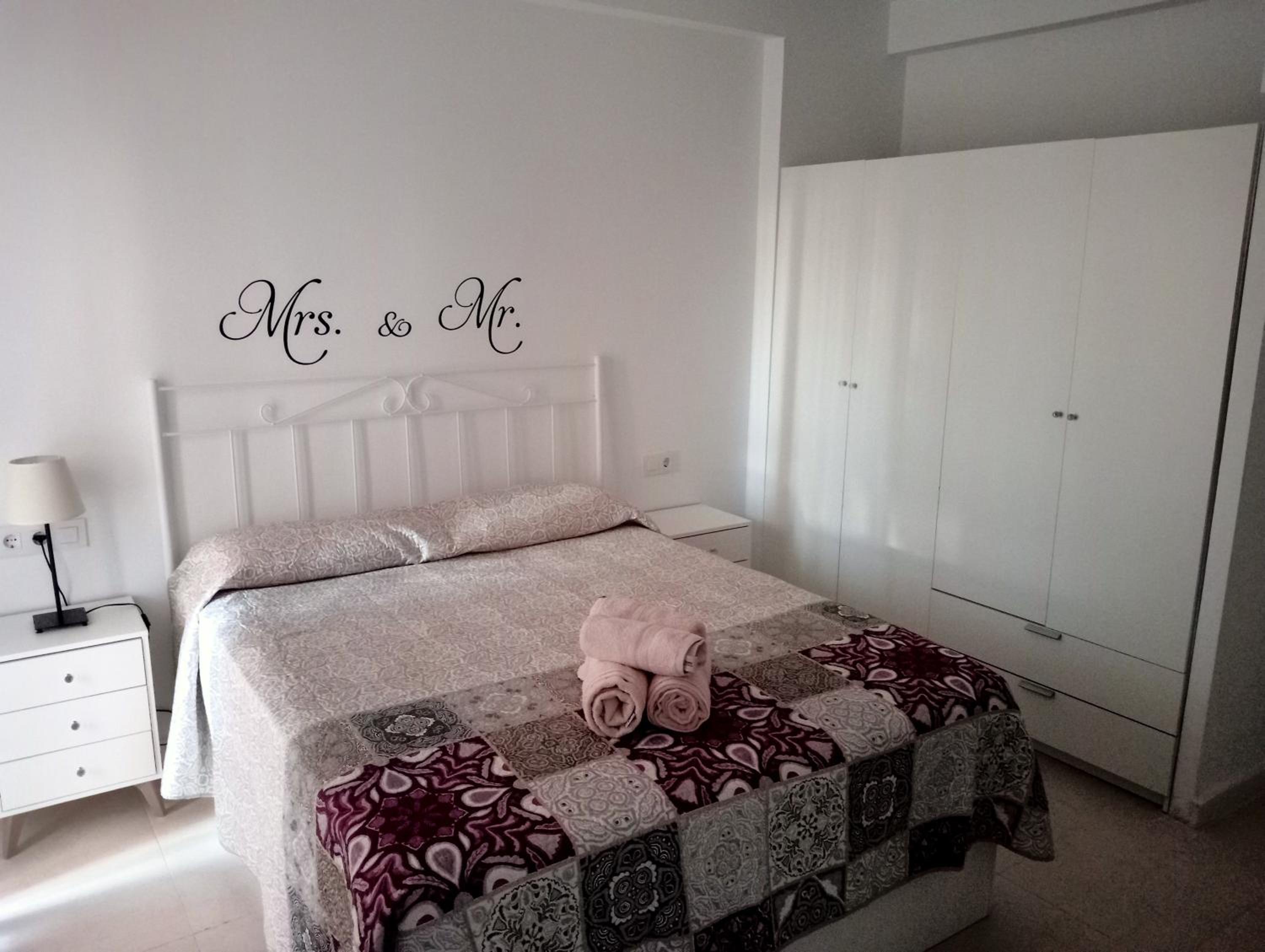 Apartamento de tres habitaciones - Planta Baja