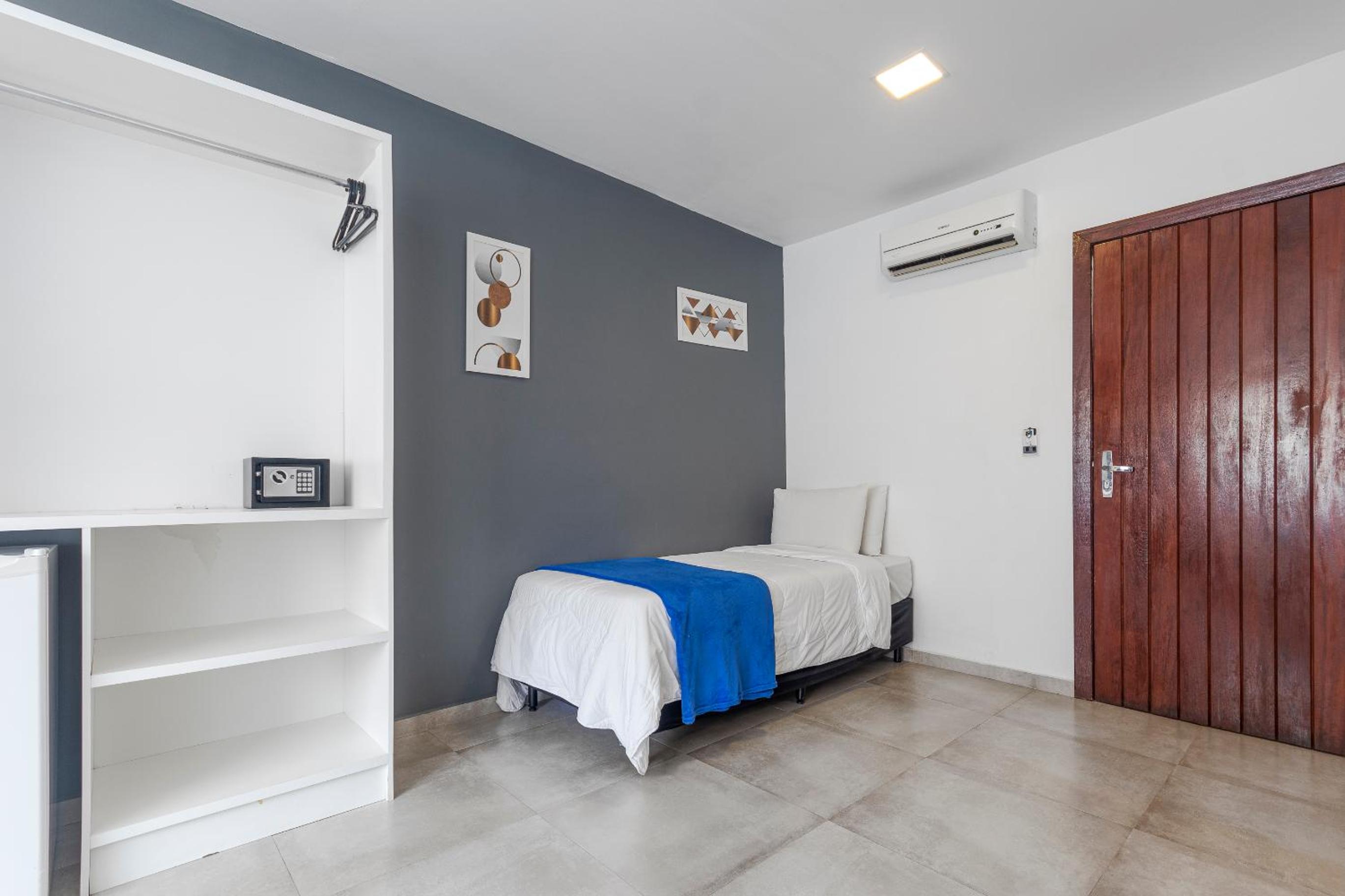 Superior Triple Room - Photo 8