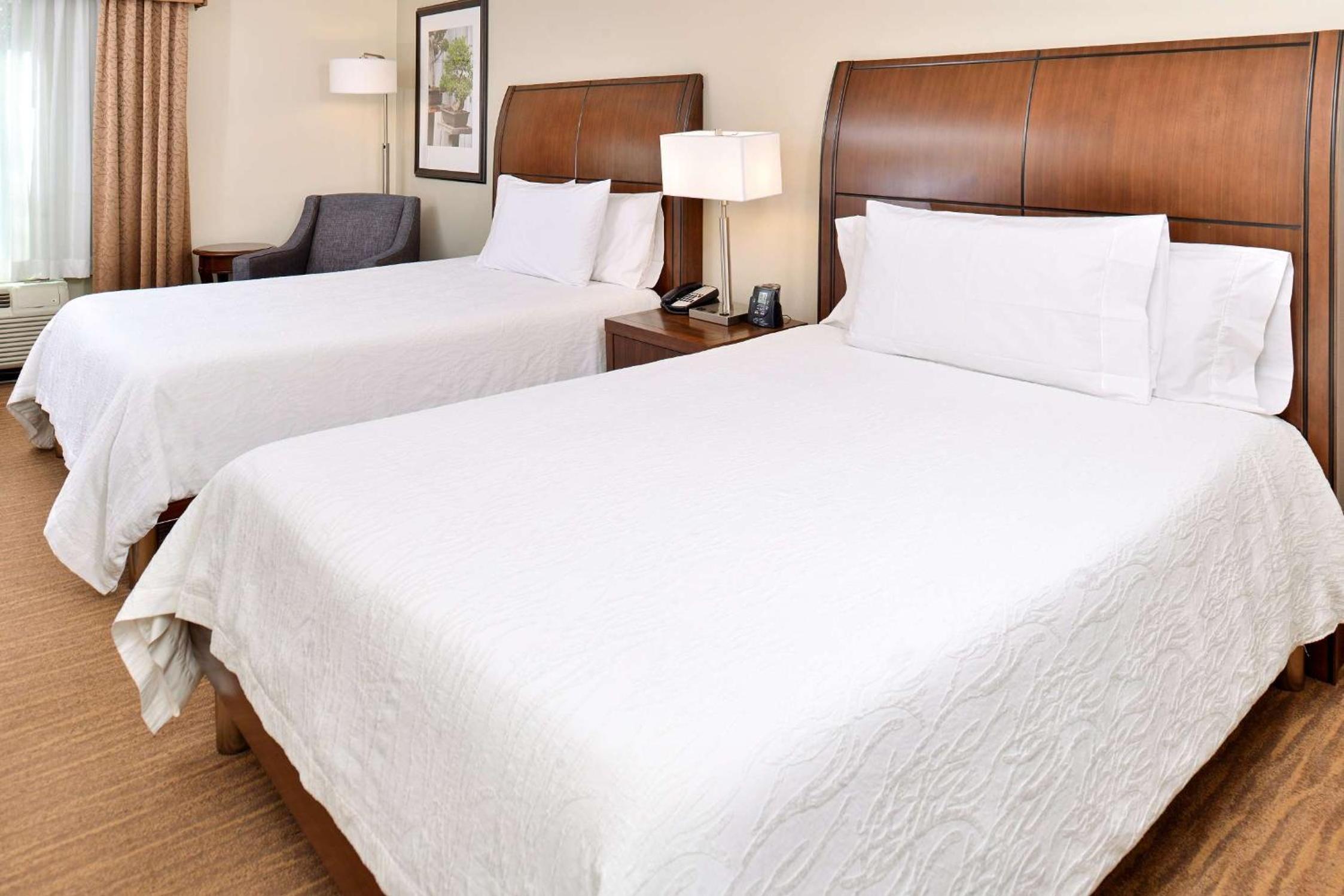 Queen Room with Two Queen Beds - Photo 1