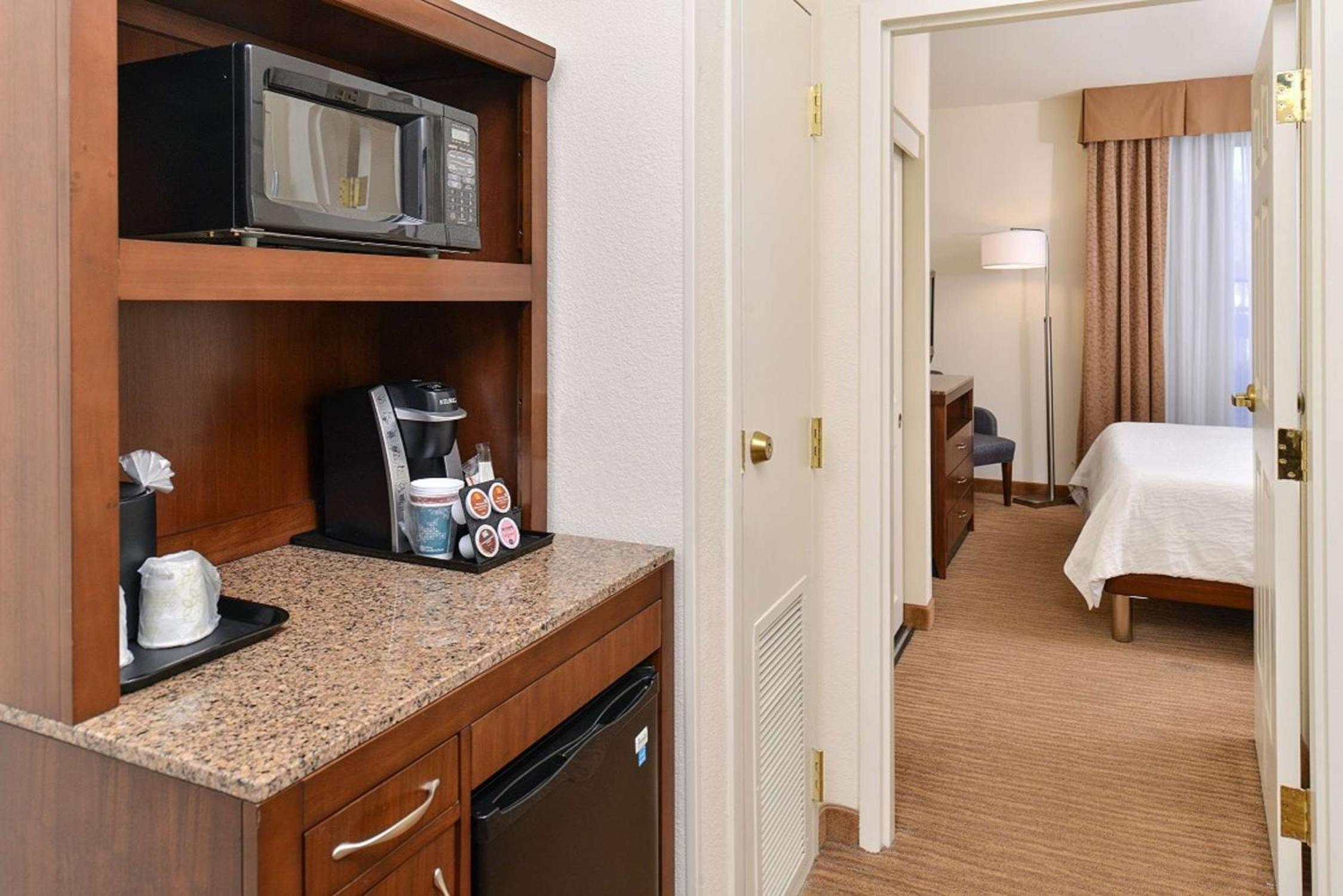 One-Bedroom King Suite with Sofa Bed - Photo 2