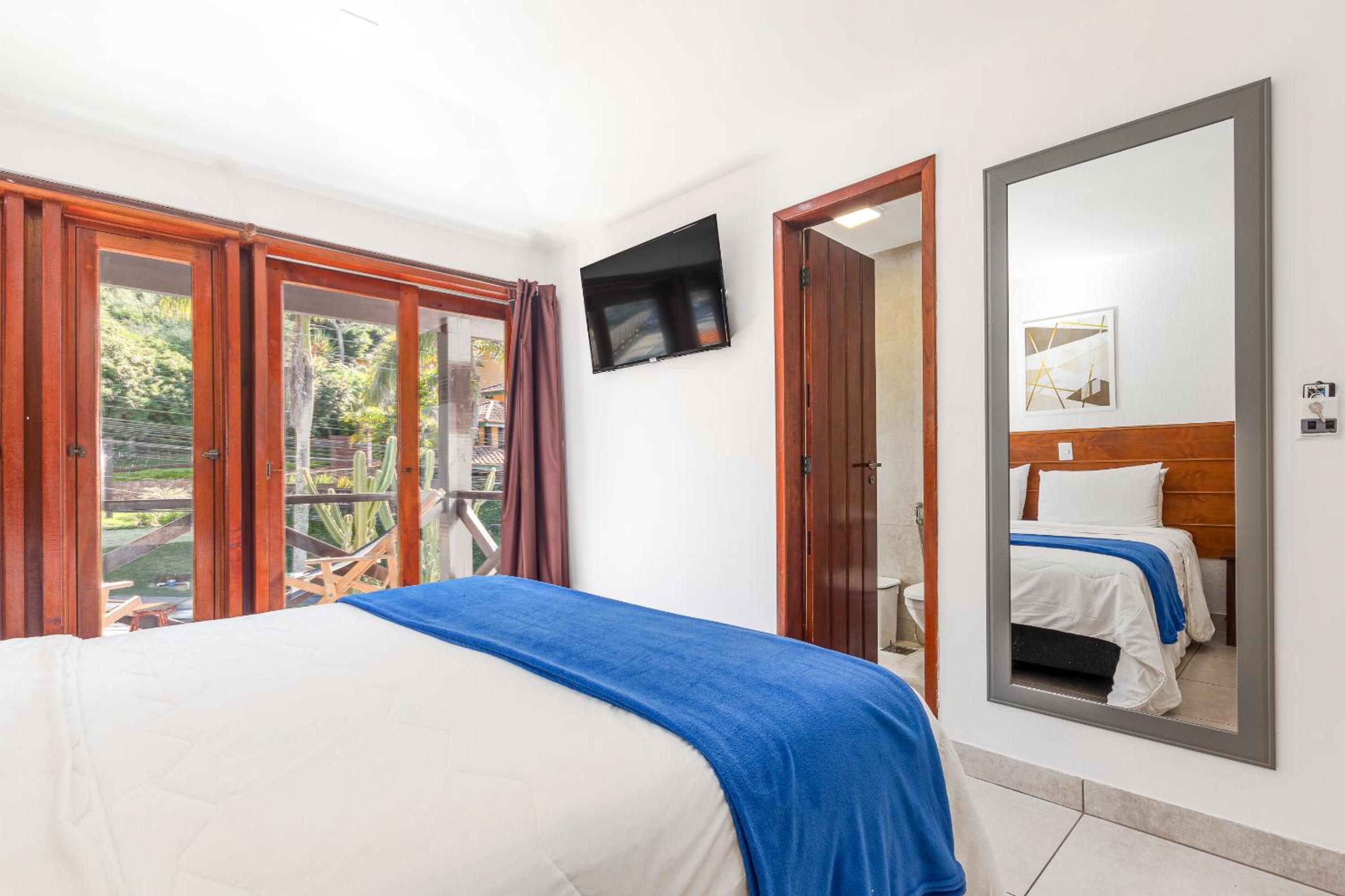 Standard Double Room - Photo 11
