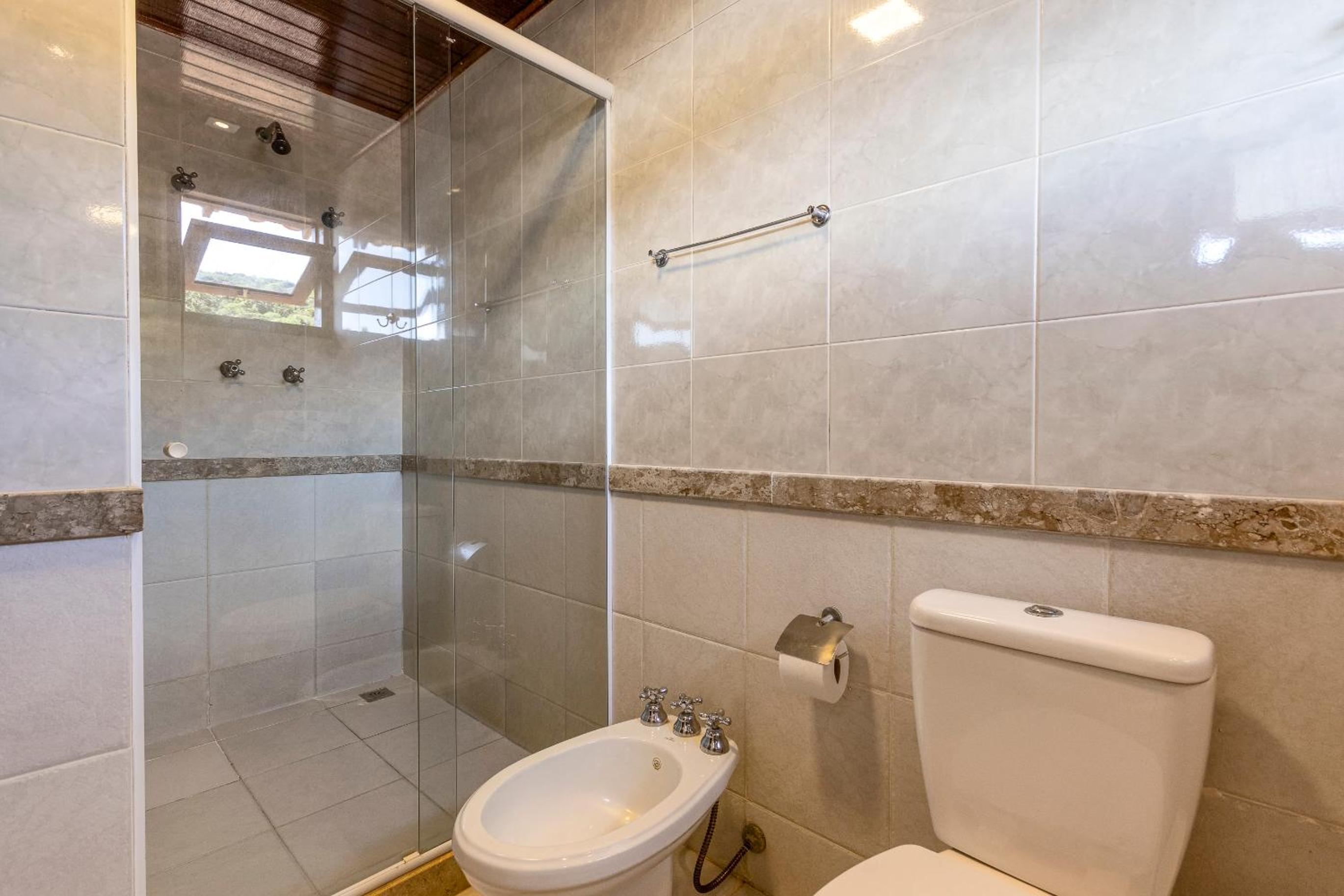 Double Room with Balcony and Sea View - Photo 9
