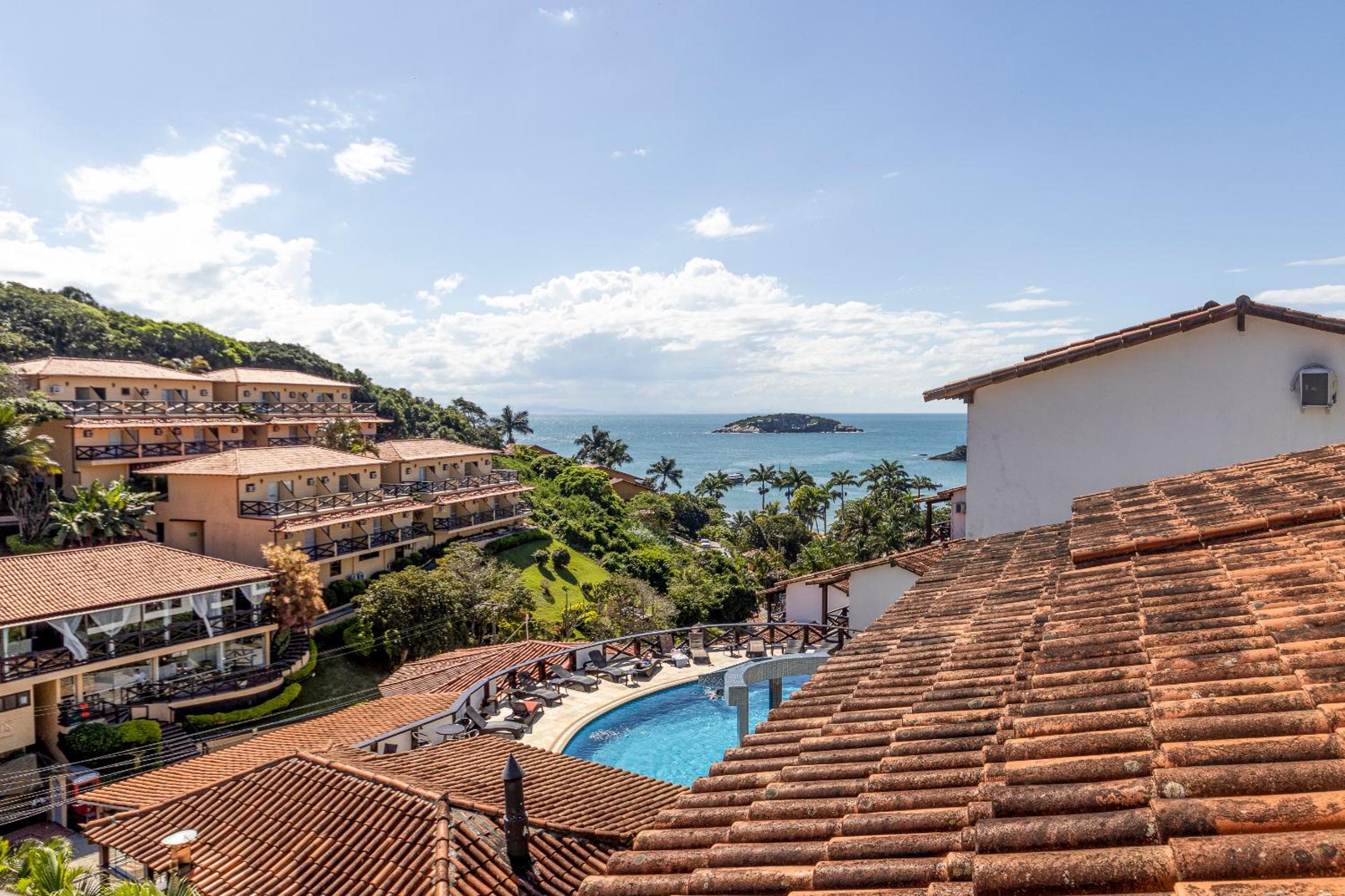 Double Room with Balcony and Sea View - Photo 17