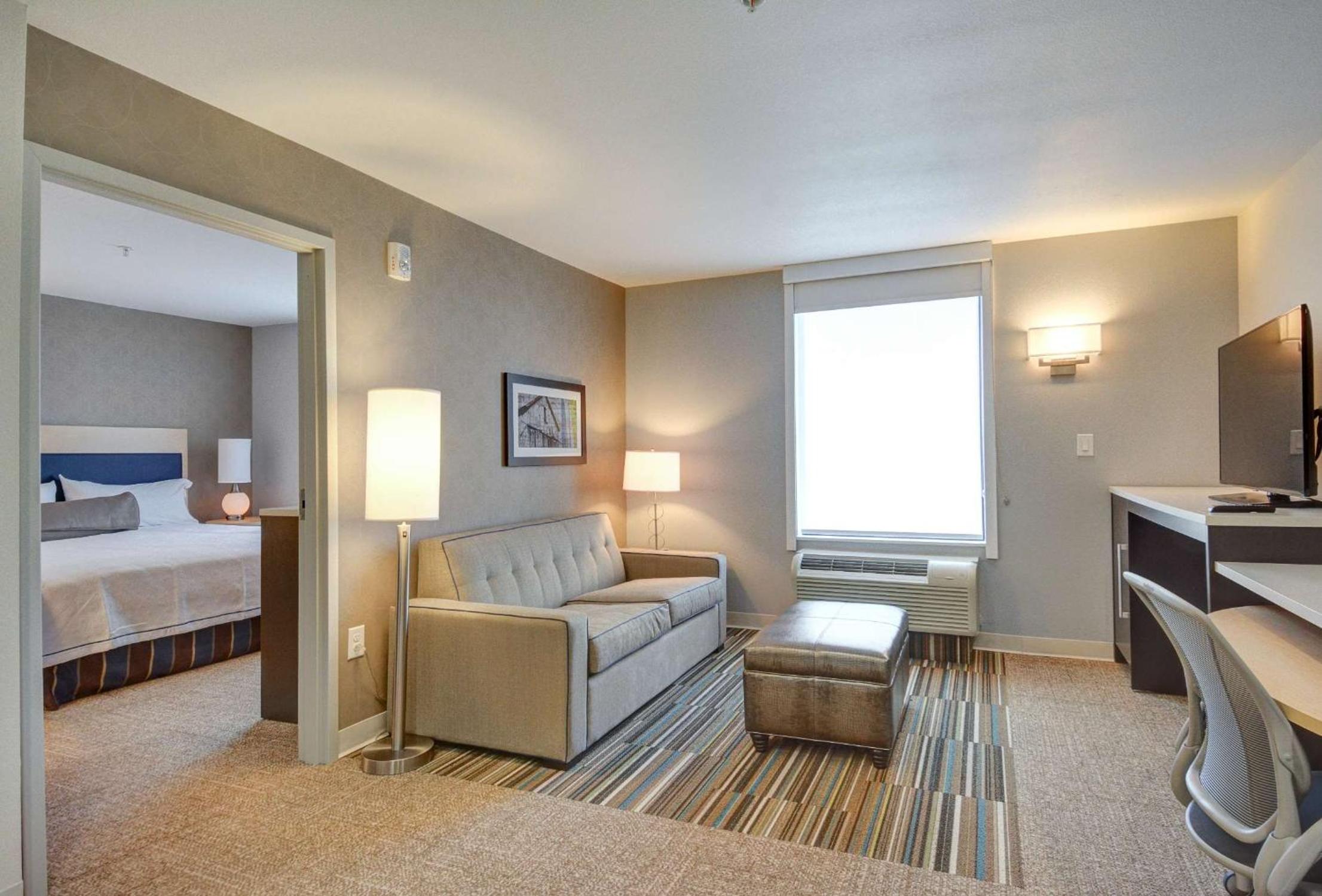 One-Bedroom King Suite