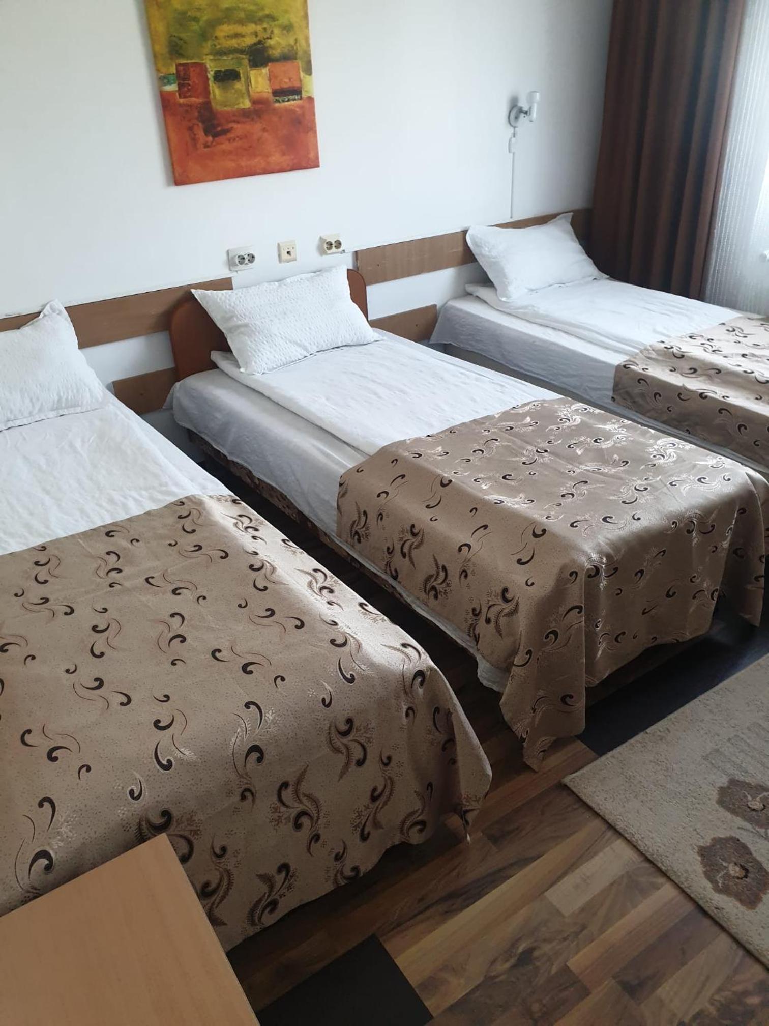 Double Room with Private Bathroom photo 1