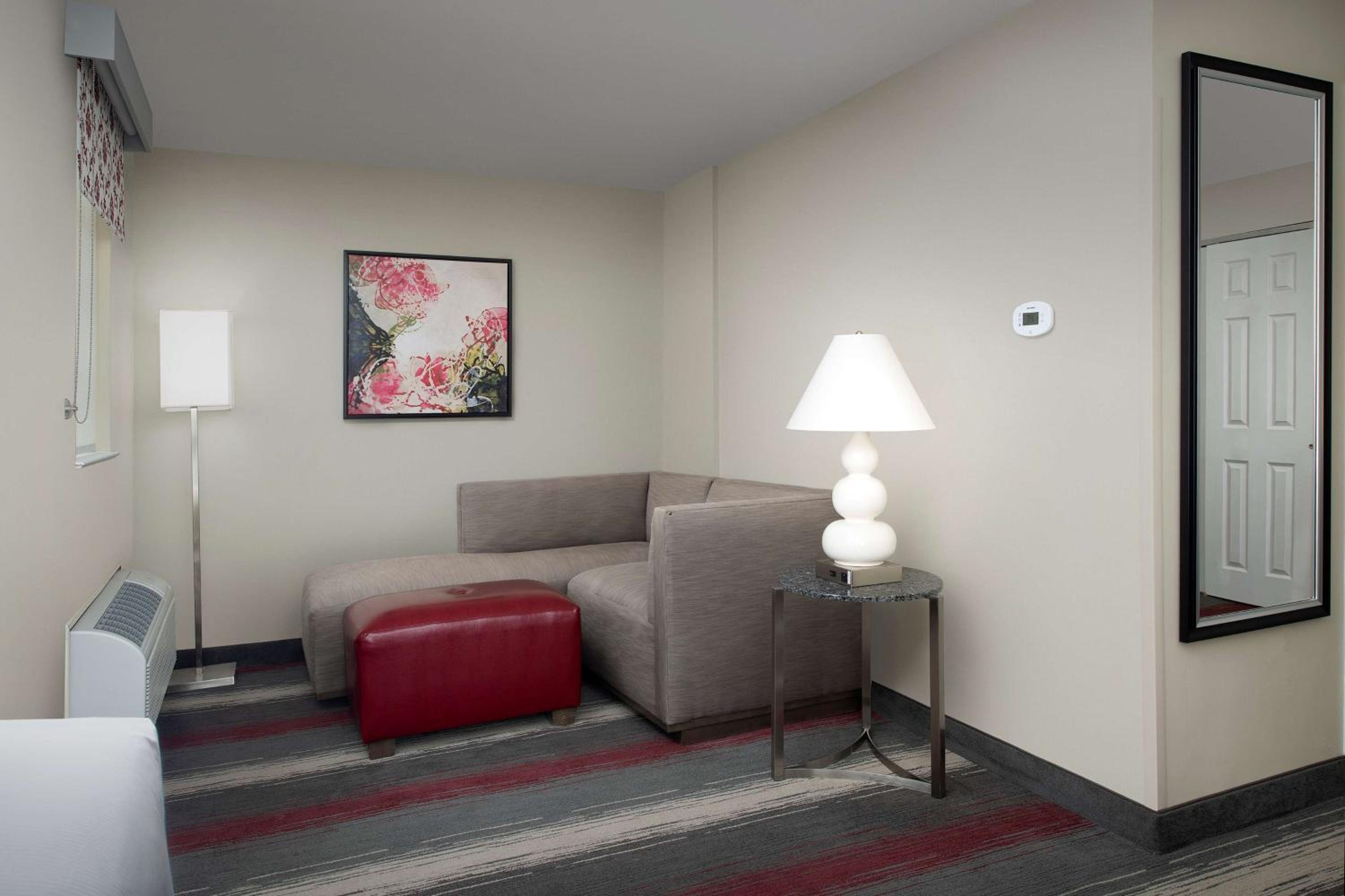 Deluxe Queen Room - Photo 1