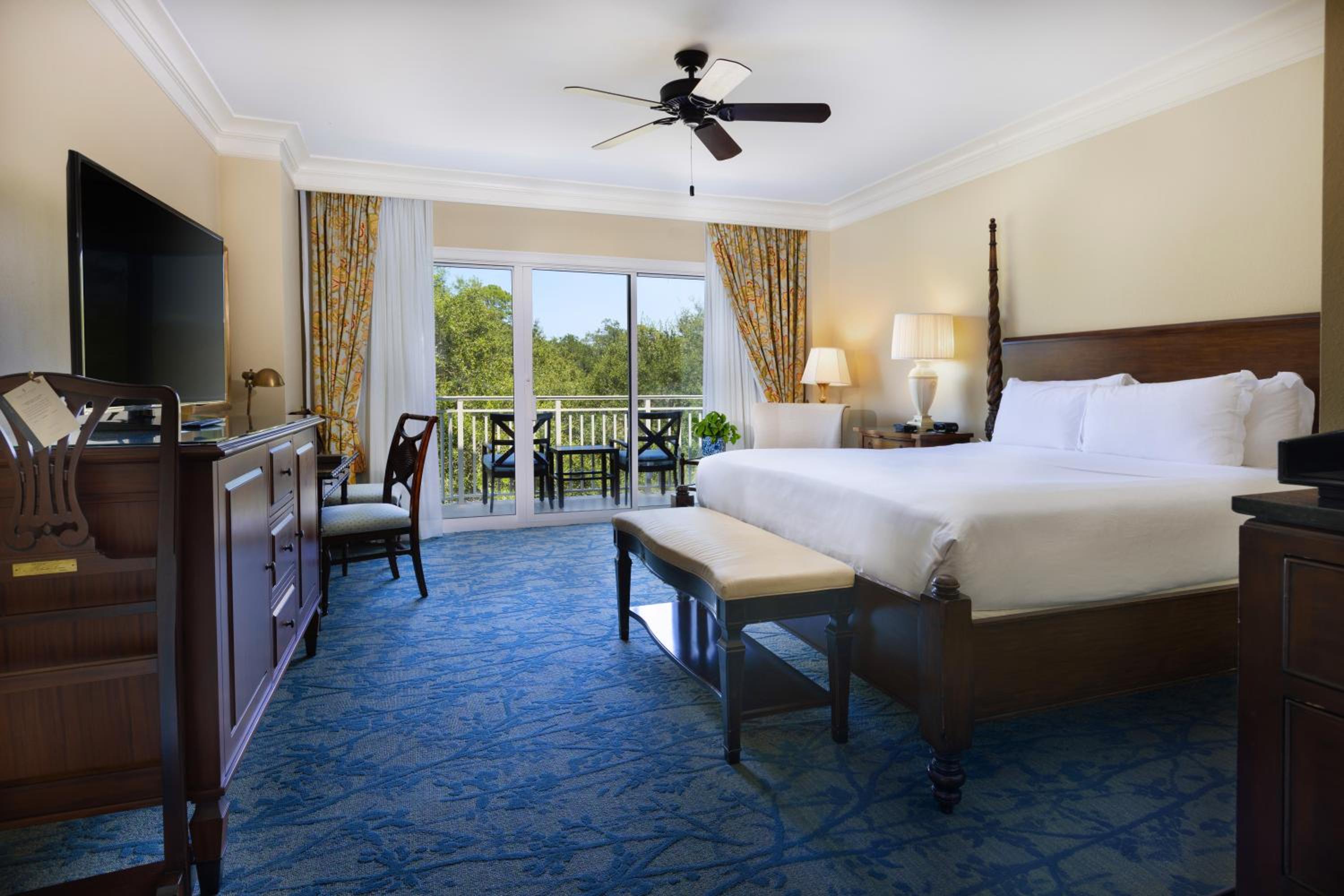 King Bed Resort View with Balcony photo 1