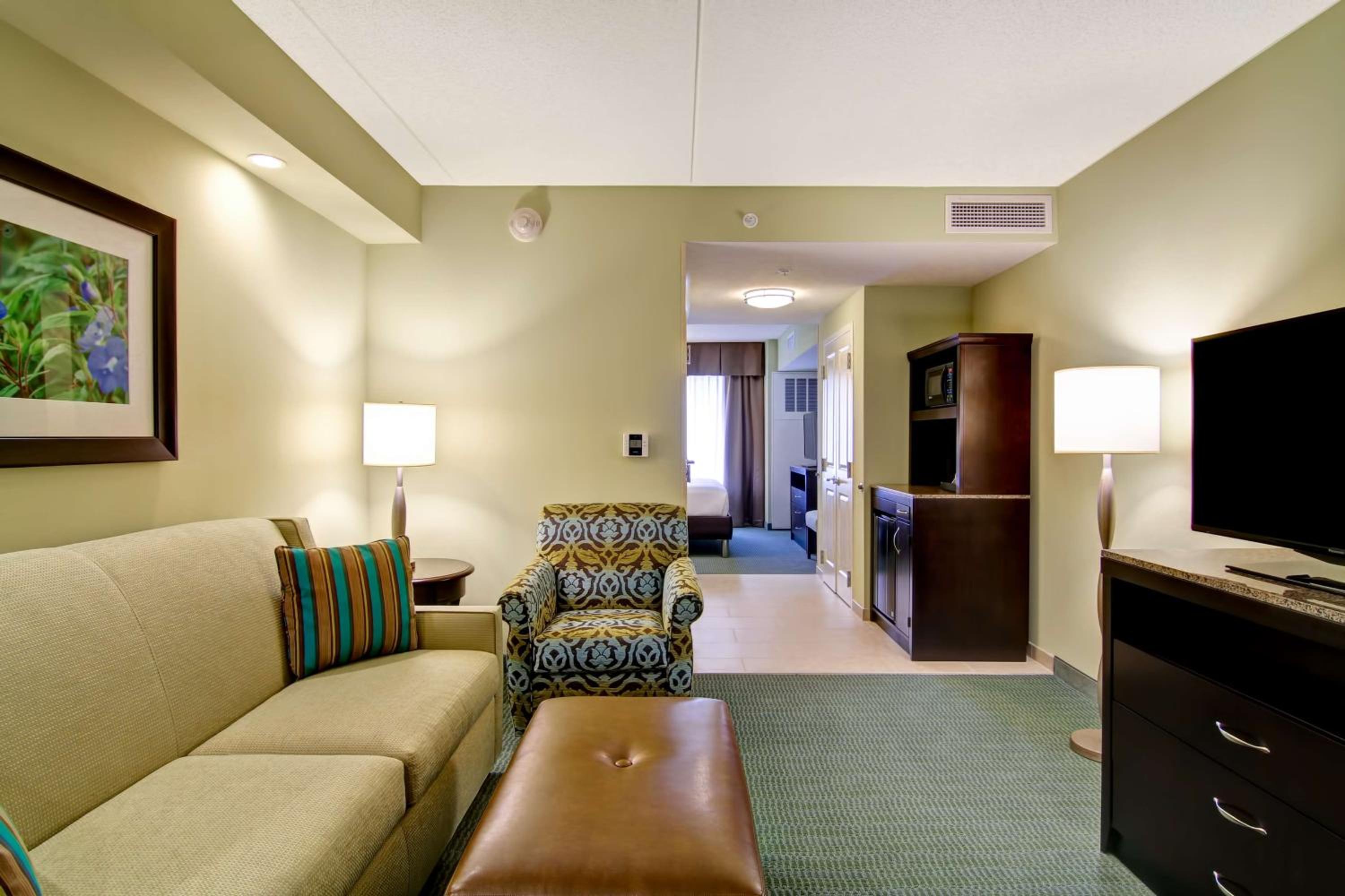Junior King Suite with Sofa Bed photo 2