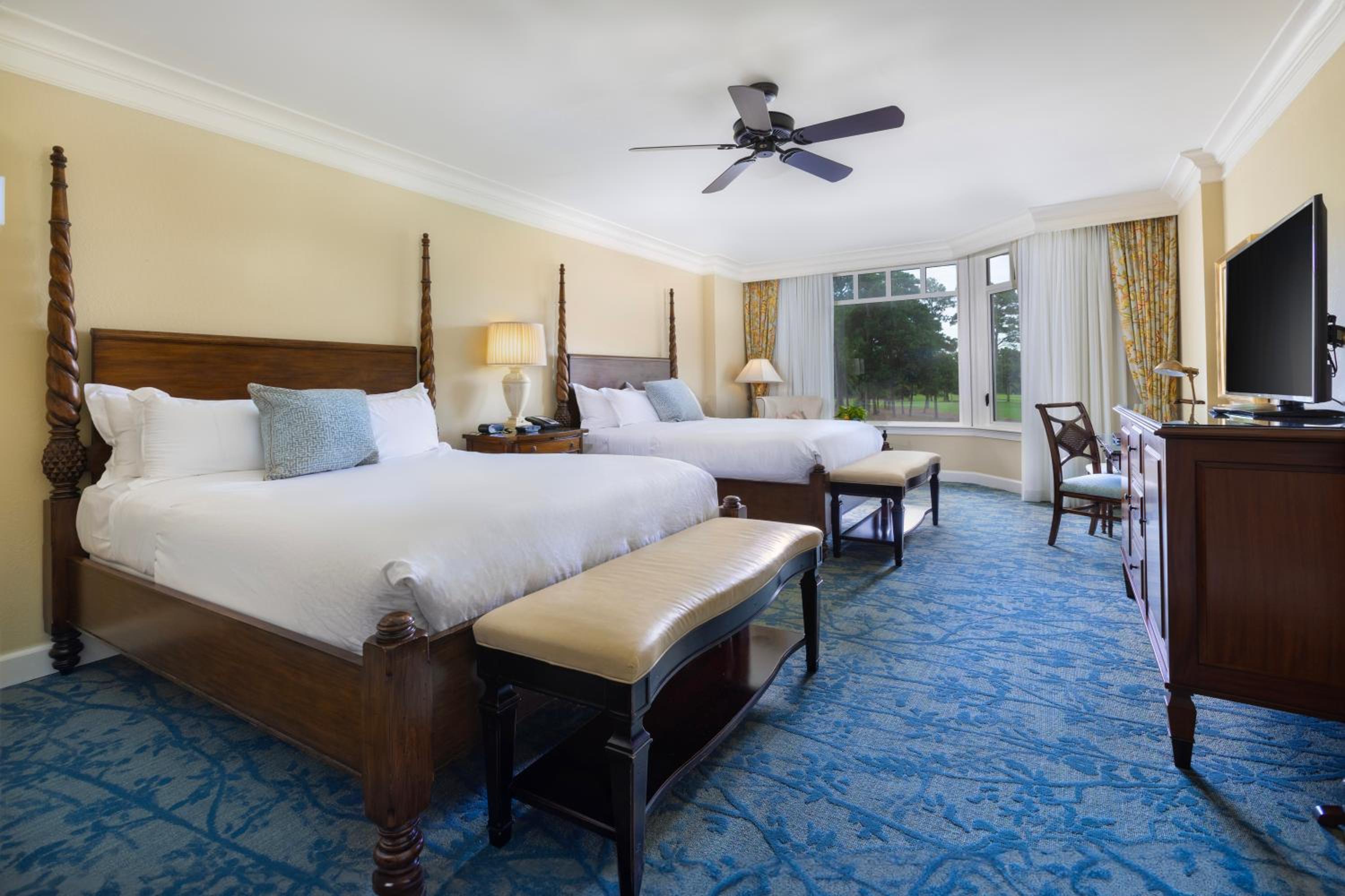Double Queen Beds Golf View  photo 1