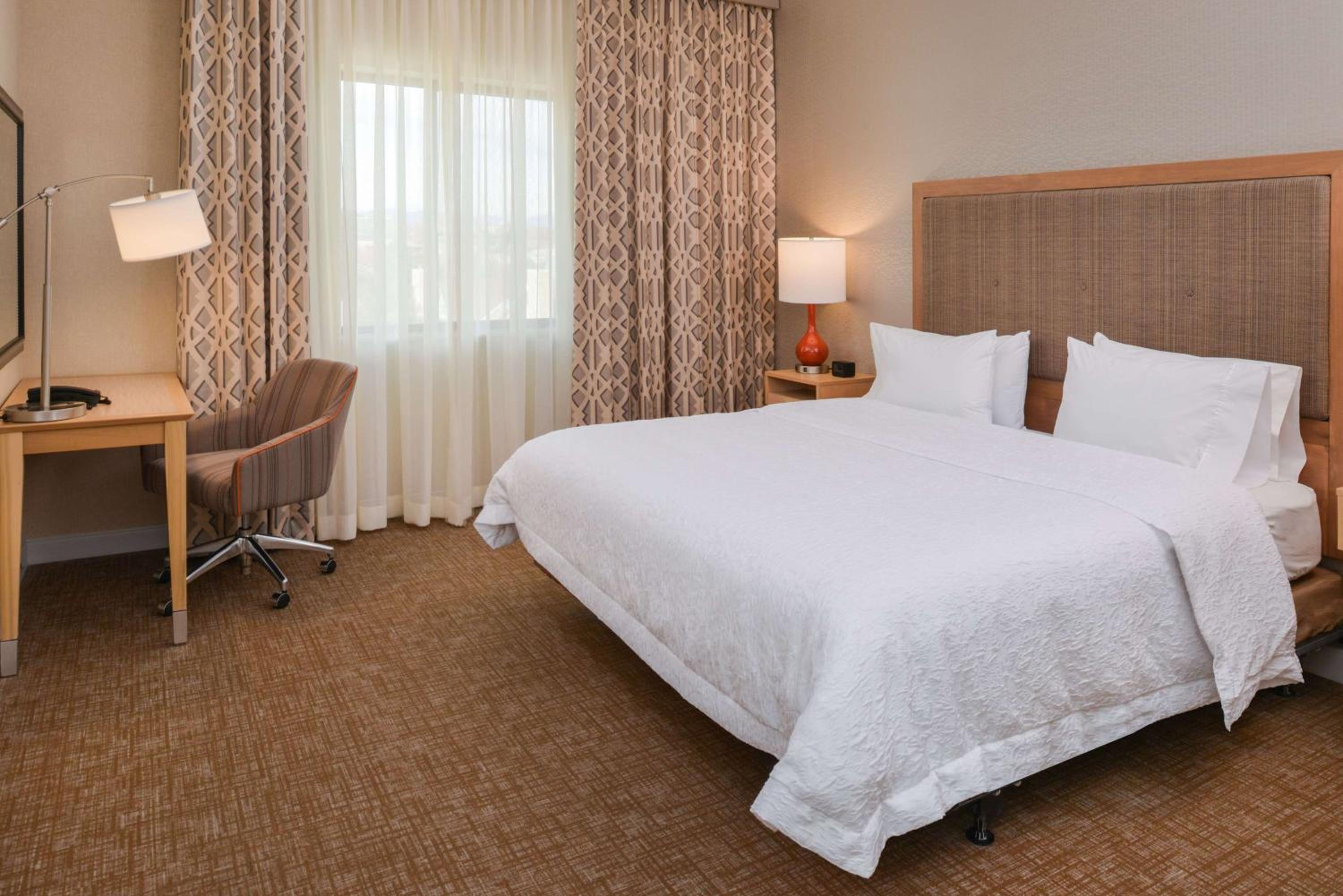King Room - Mobility Accessible/Non-Smoking